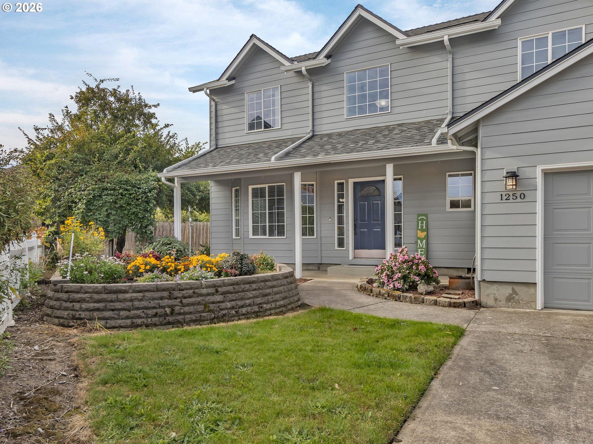 1250 HORIZON RIDGE CT NE Property Photo 1