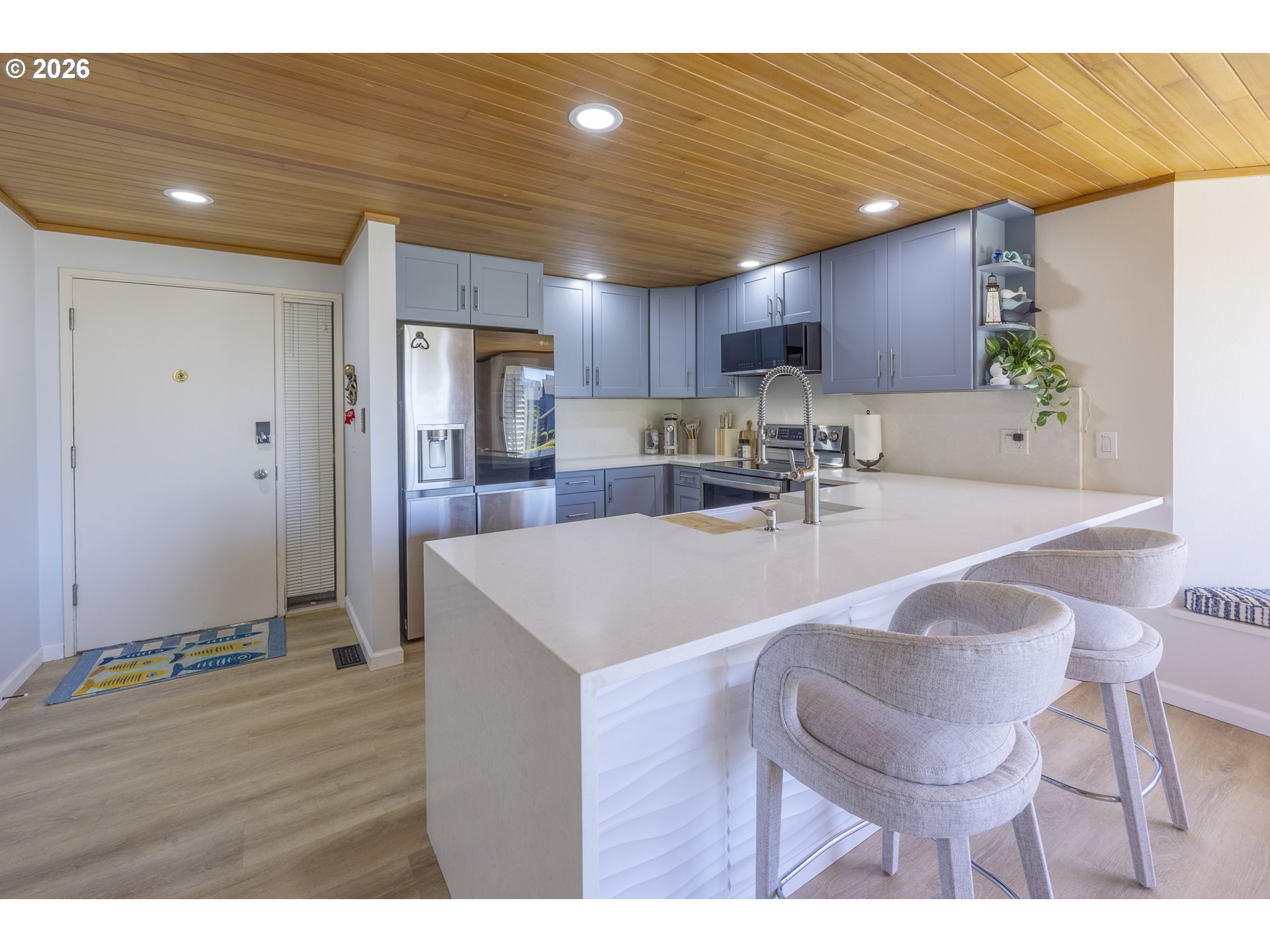 4175 N Highway 101 A-3 Property Photo 14