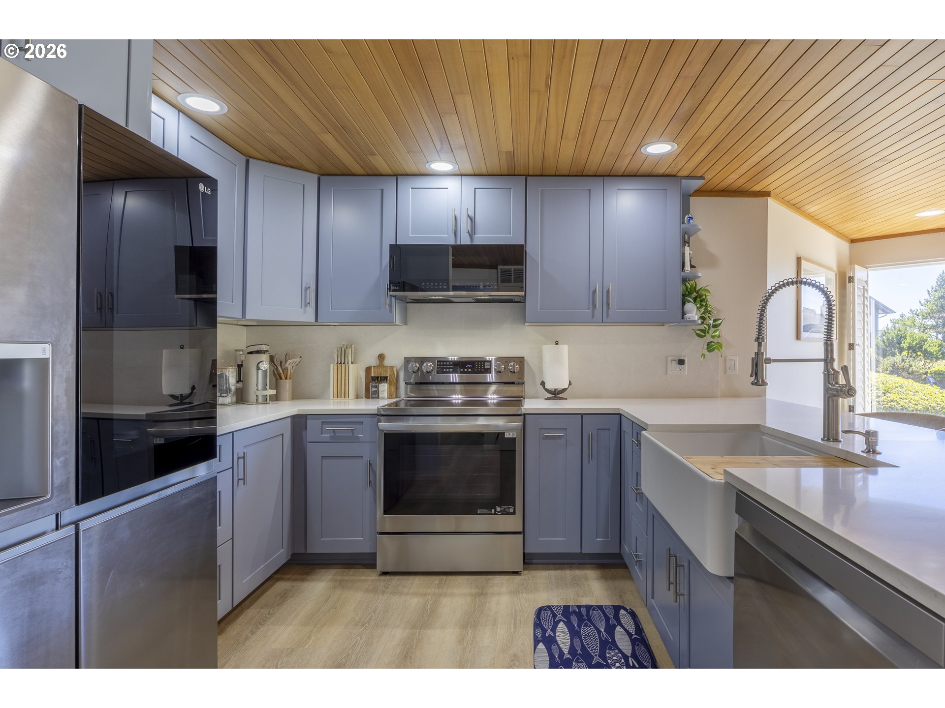 4175 N Highway 101 A-3 Property Photo 16