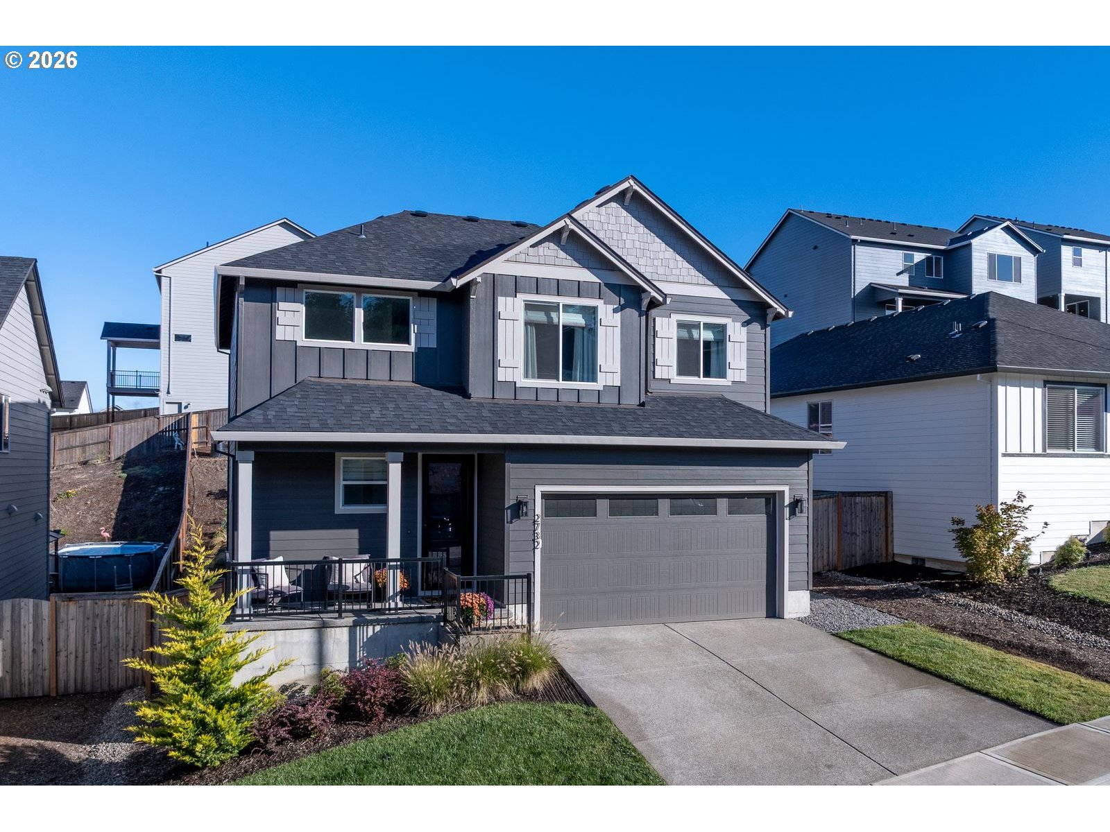 2732 Ne Currin Creek Dr Property Photo 2