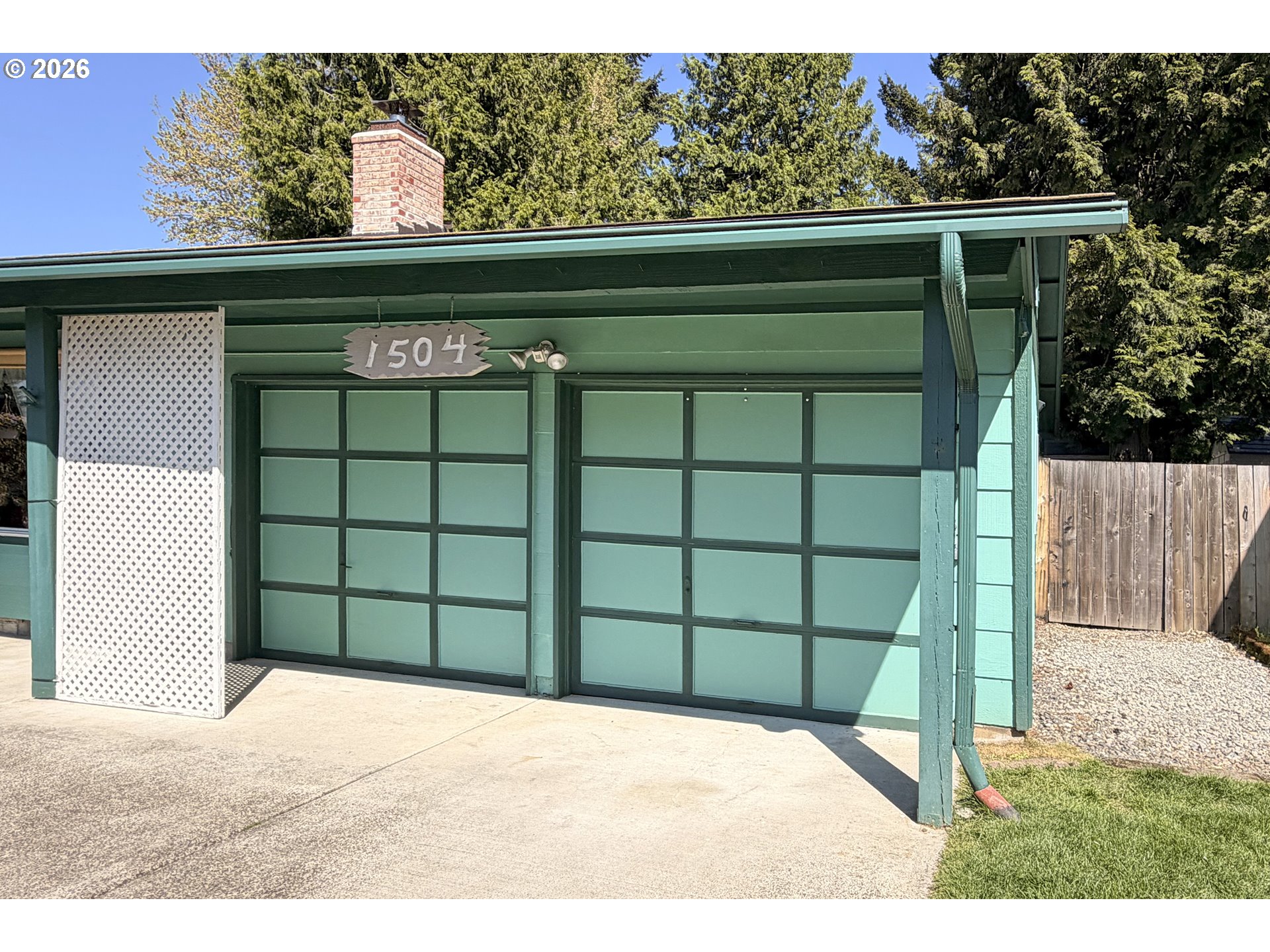 1504 Ne Village Squire Ct Property Photo 41