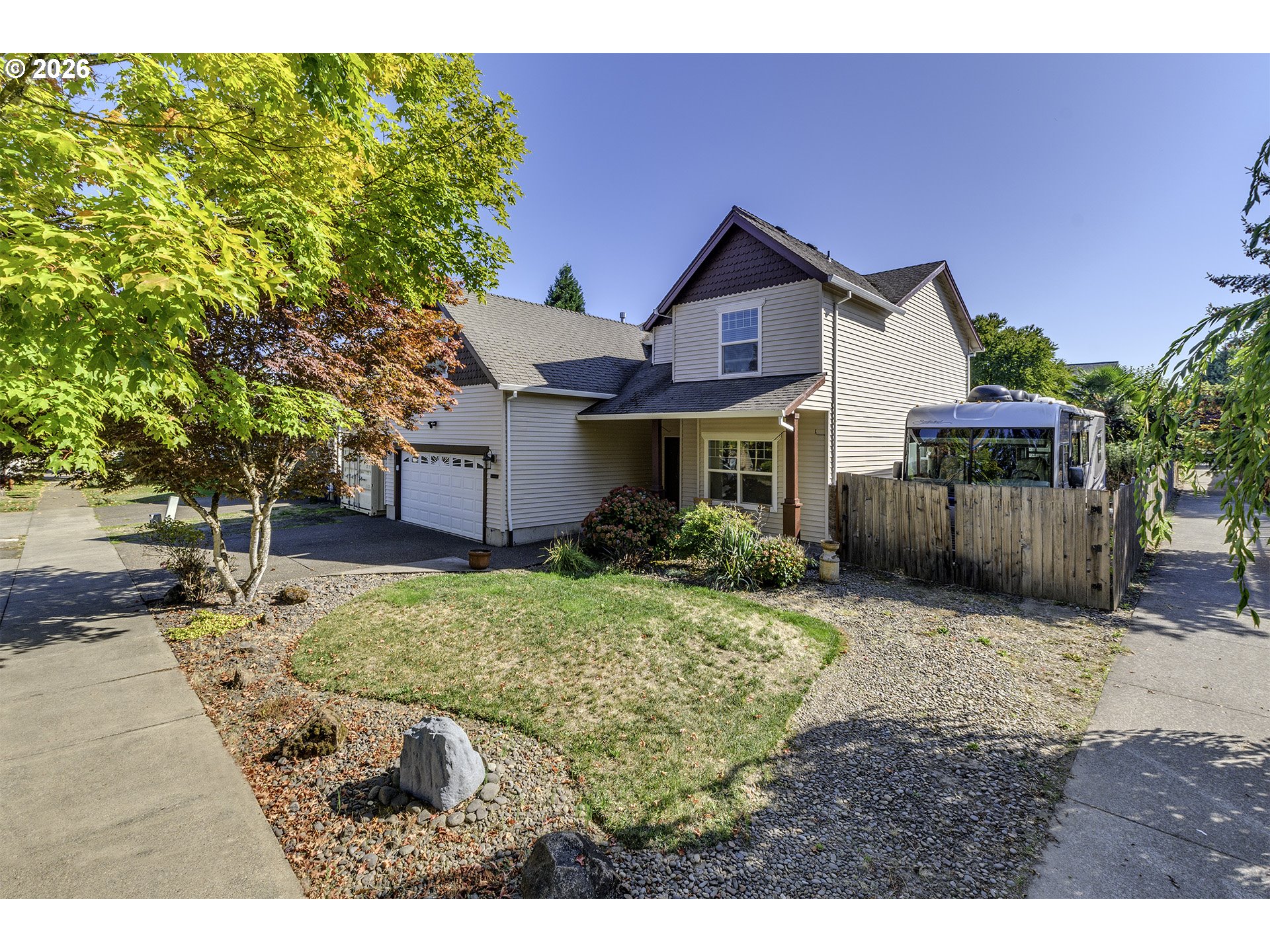 1204 33RD PL Property Photo 1