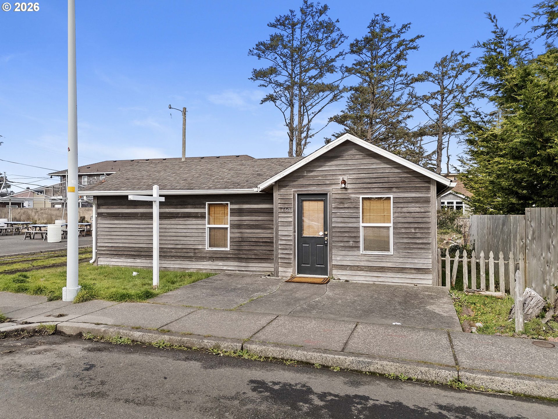 150 Avenue U Property Photo 1