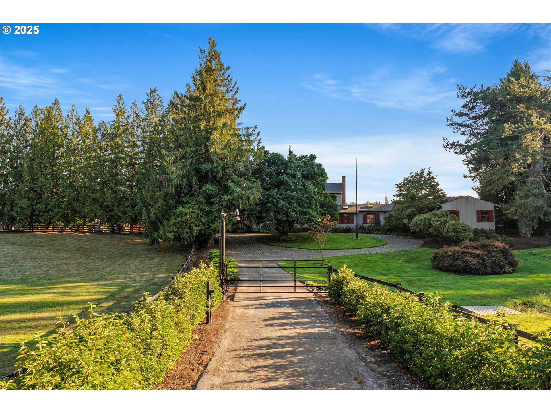 35960 Ne Wilsonville Rd Property Photo 6