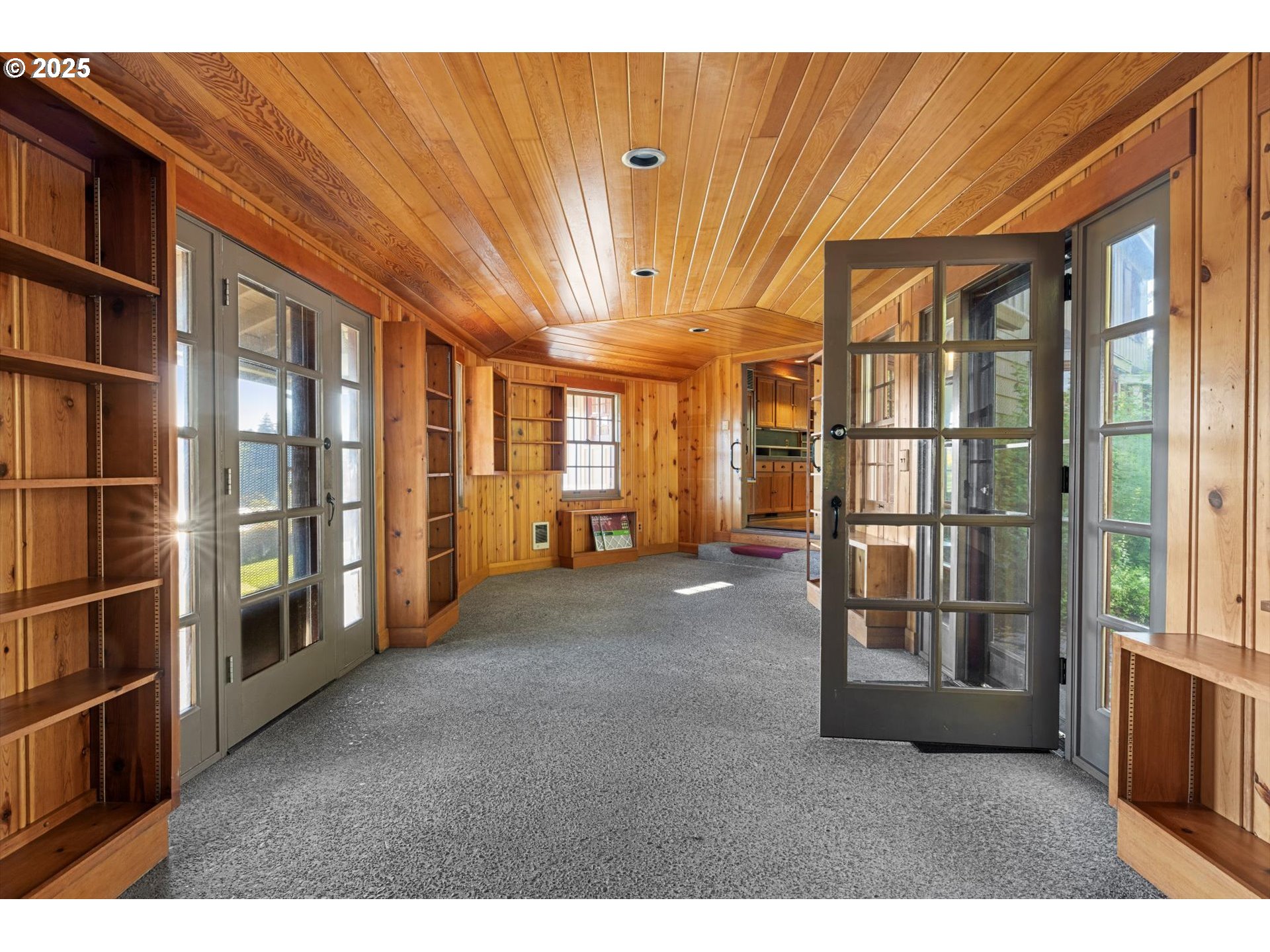 35960 Ne Wilsonville Rd Property Photo 11