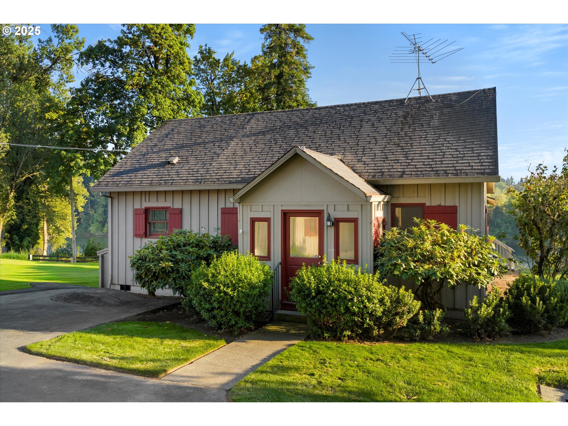 35960 Ne Wilsonville Rd Property Photo 41