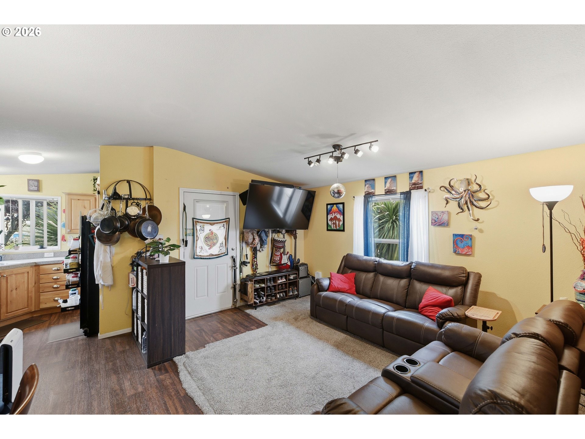 2294 Marion St Property Photo 16