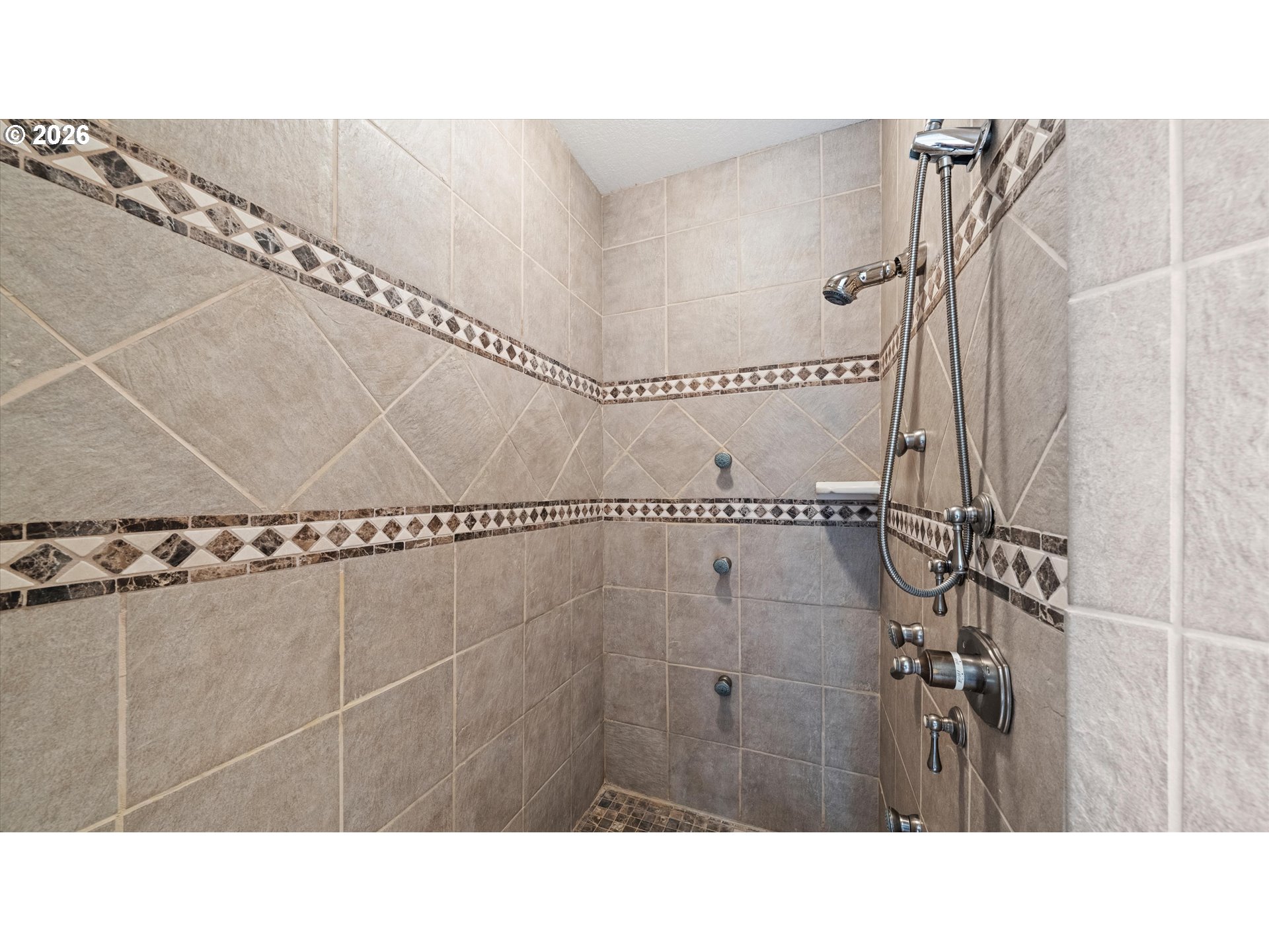 1135 N Touchet Property Photo 26