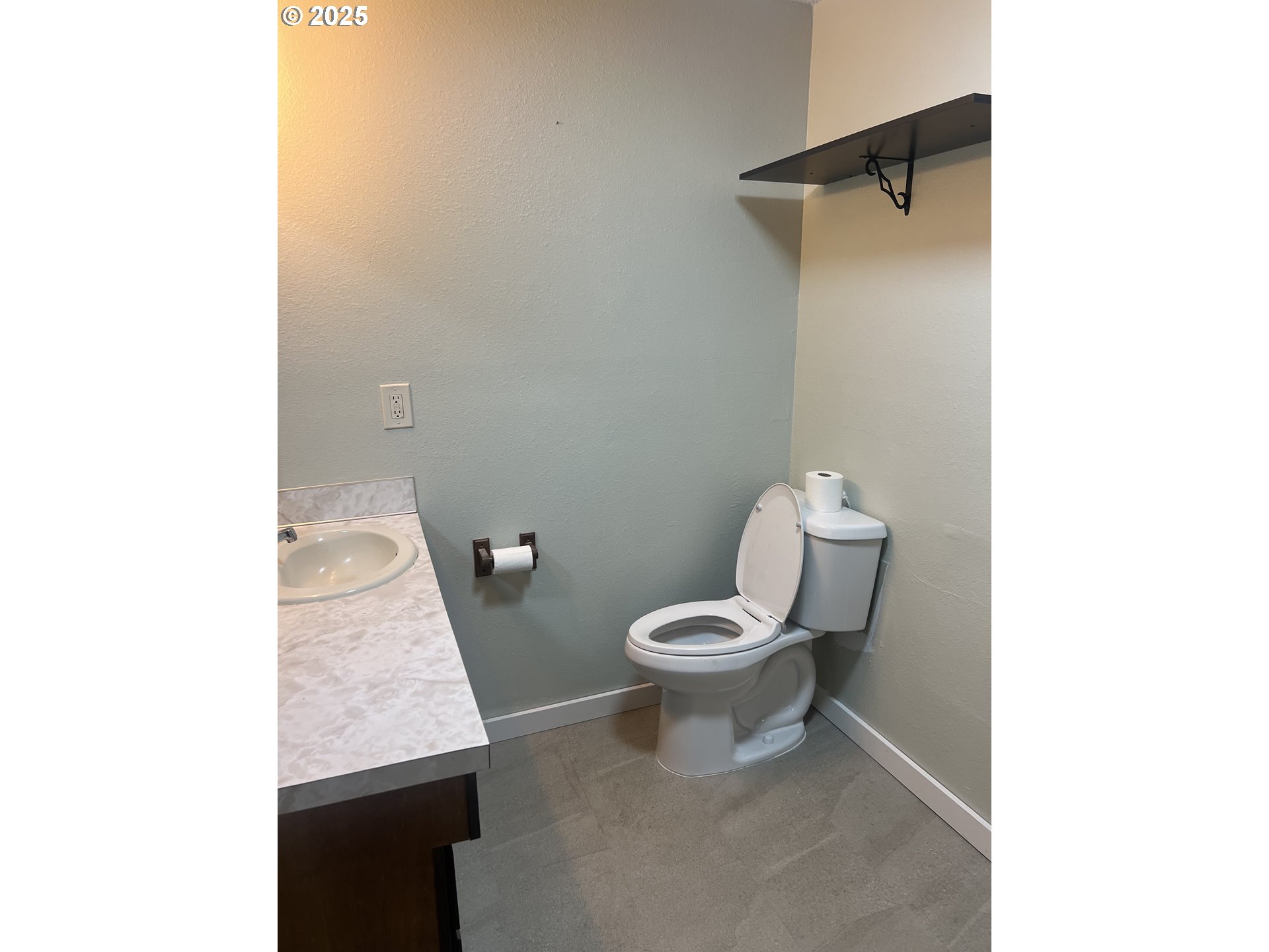 337 Main St Property Photo 23
