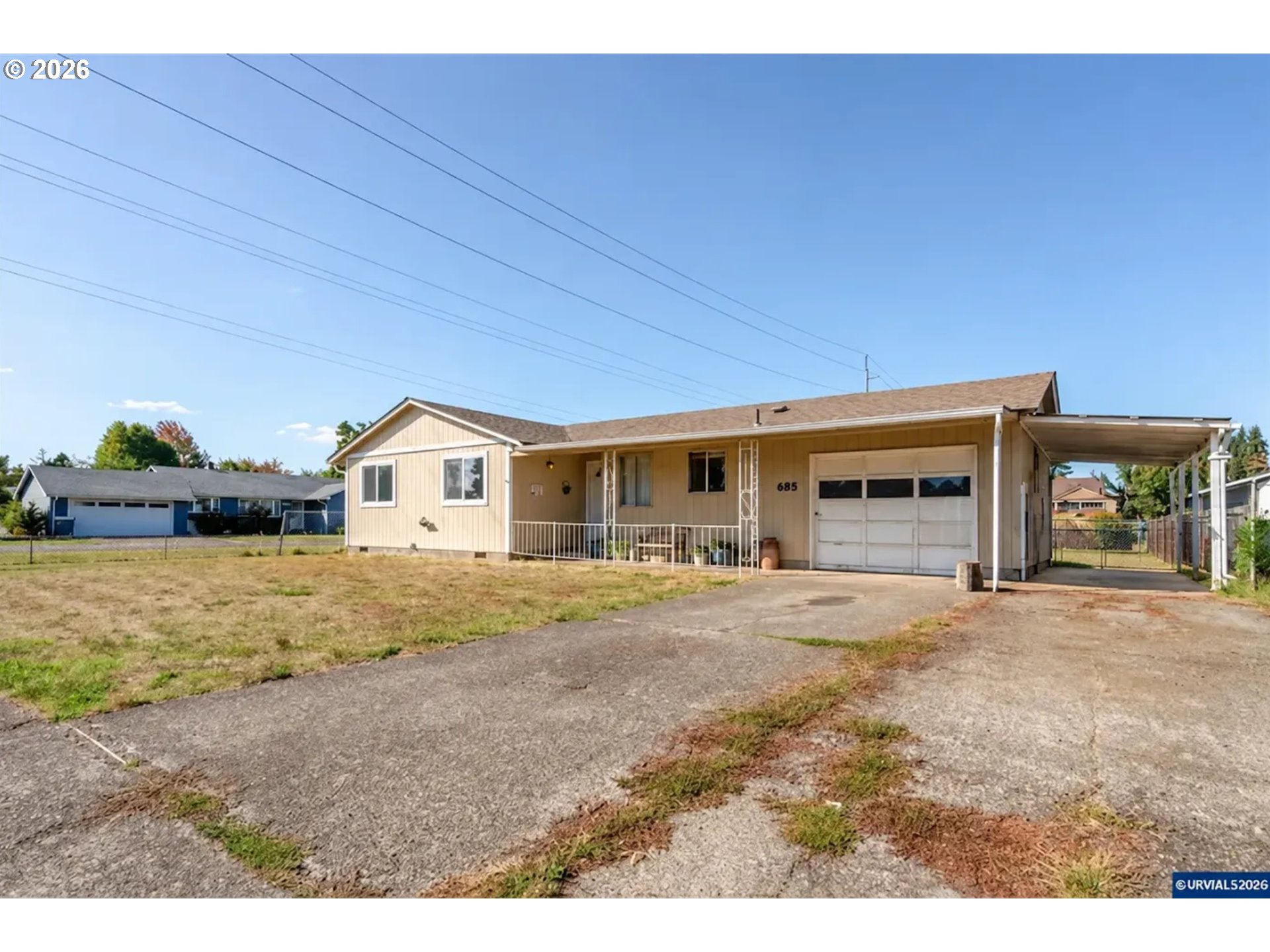 885 W Carolina St Property Photo 1