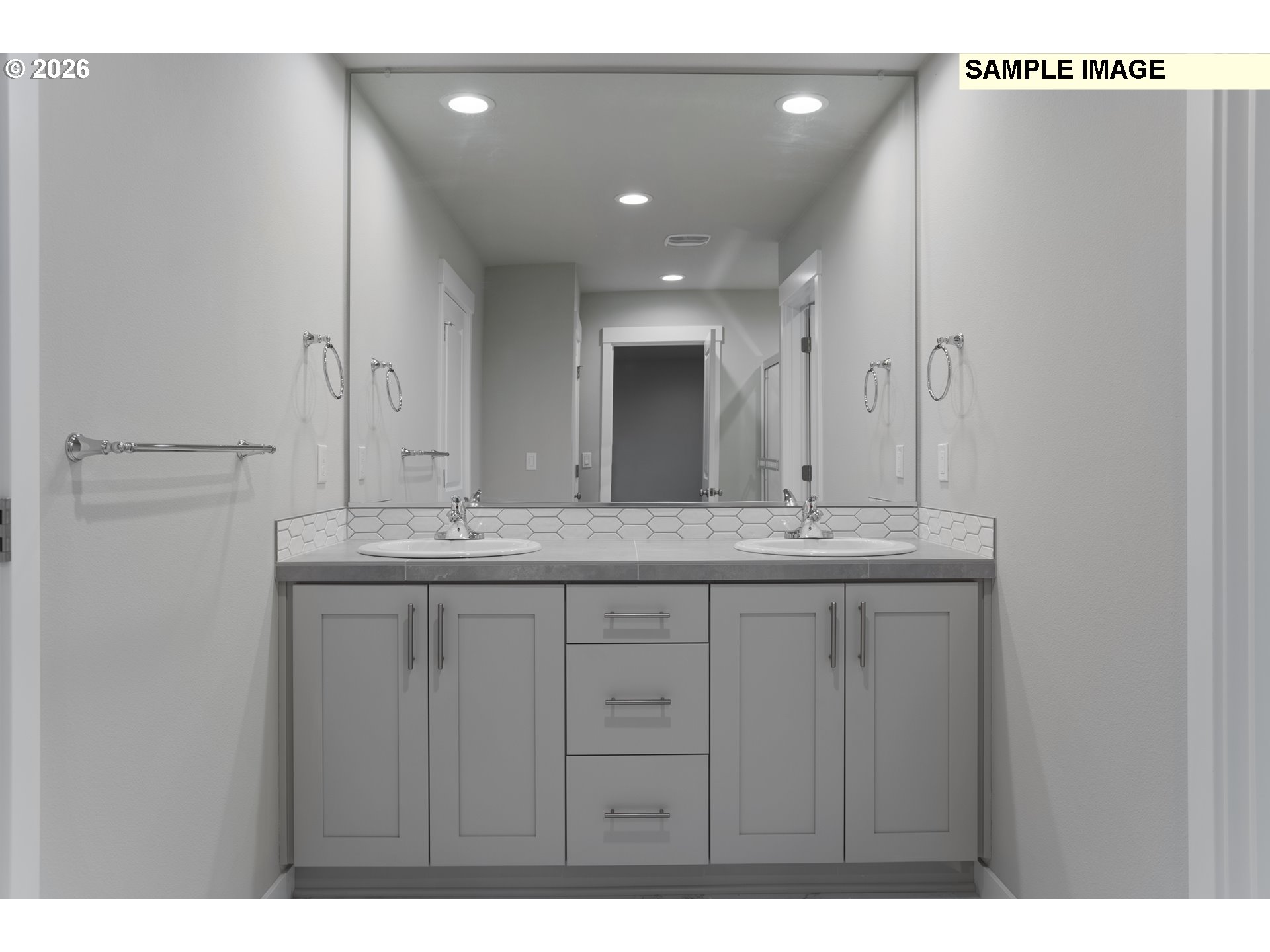 2667 Ne Claire Rd 203 Property Photo 2