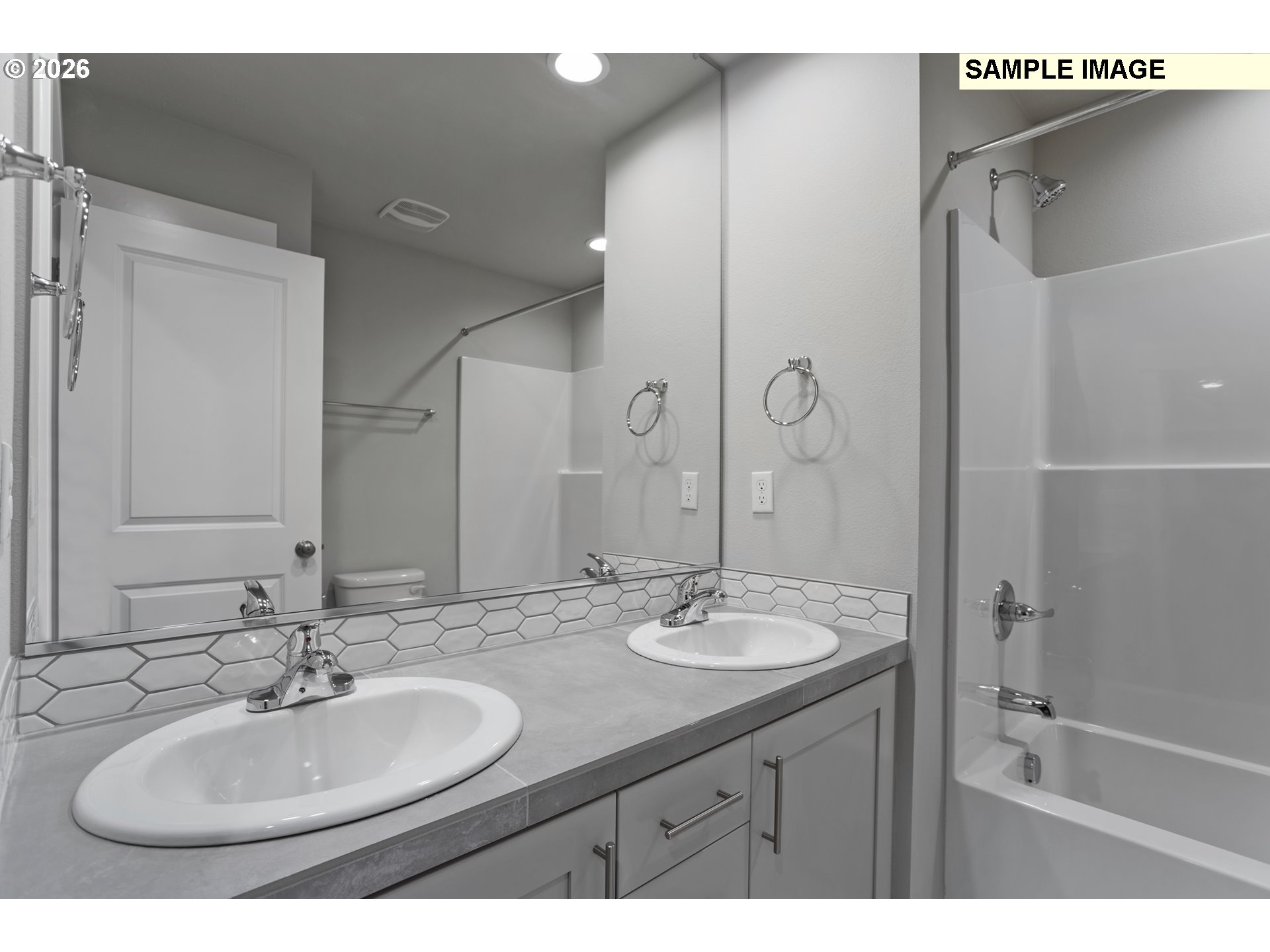 2667 Ne Claire Rd 203 Property Photo 23
