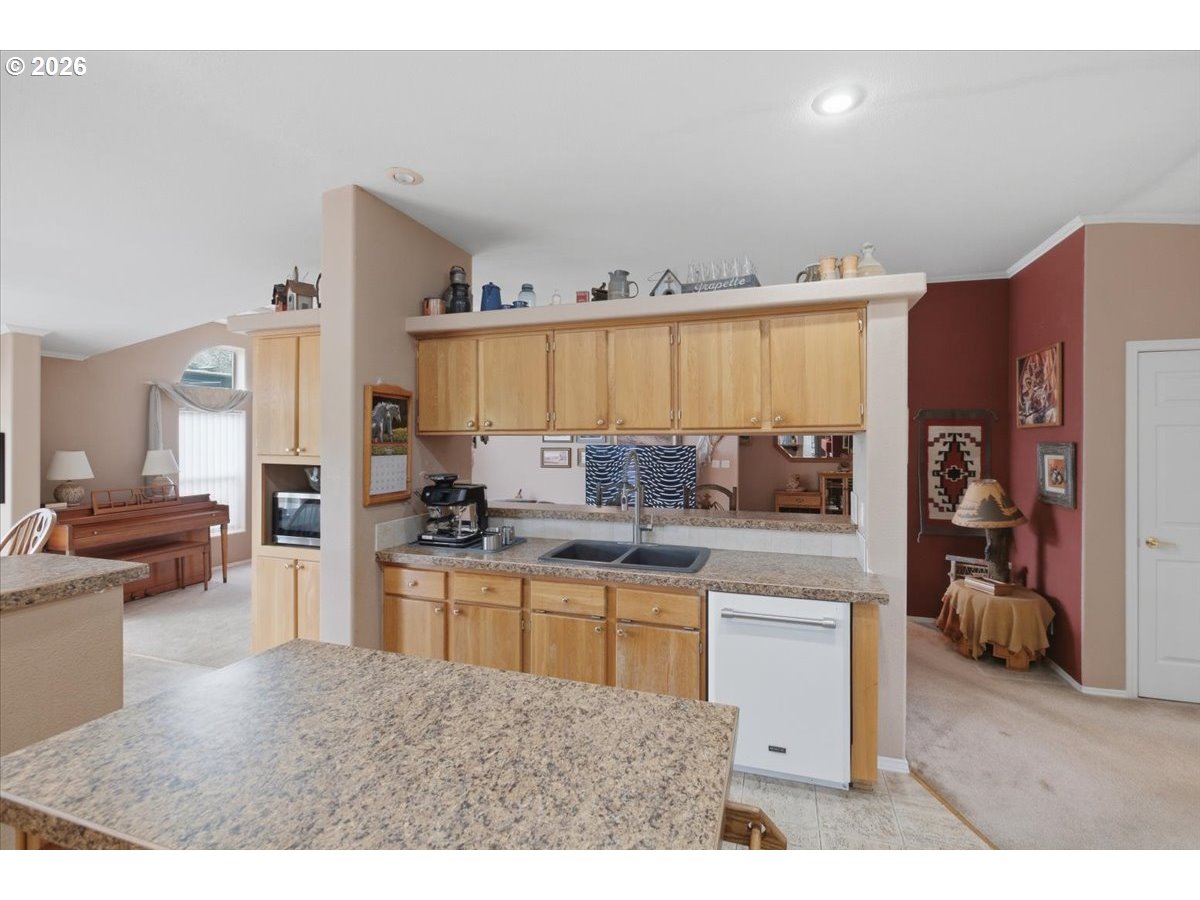 21101 Sw Eagle Point Rd Property Photo 11
