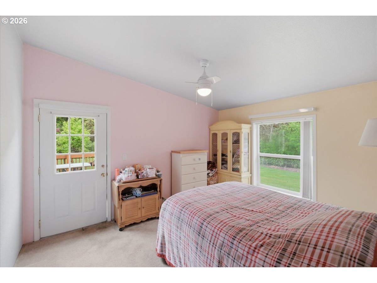 21101 Sw Eagle Point Rd Property Photo 25