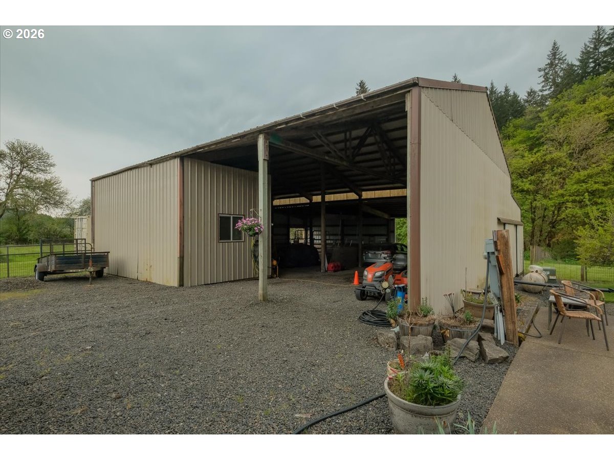 21101 Sw Eagle Point Rd Property Photo 34