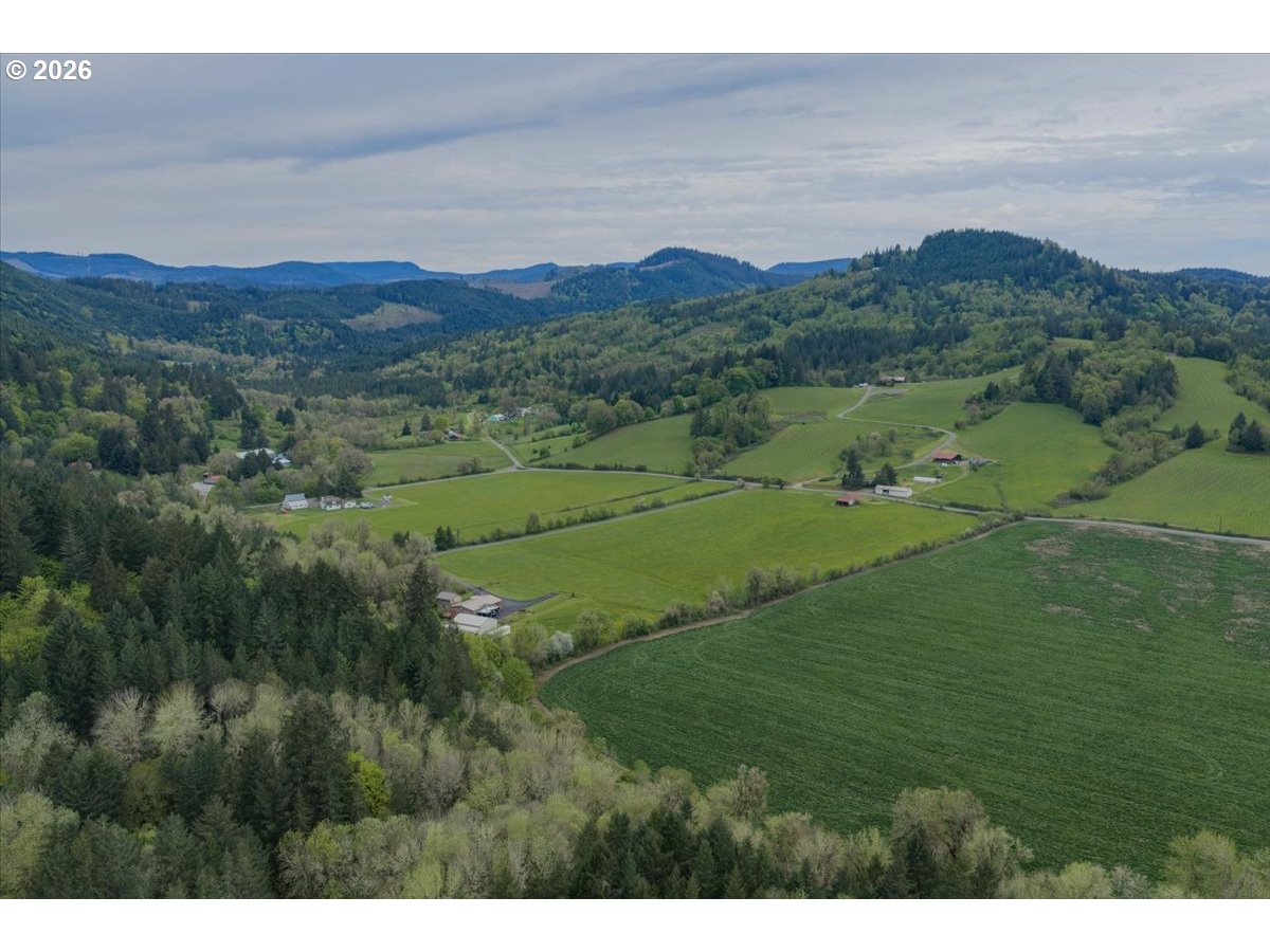 21101 Sw Eagle Point Rd Property Photo 44