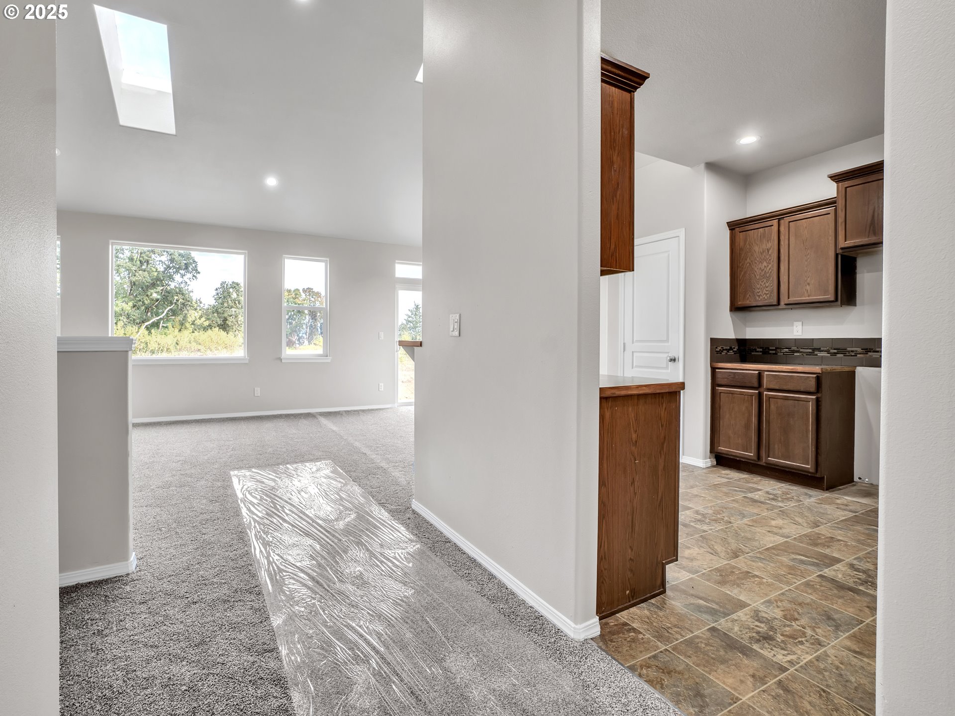 21425 Savage Rd Property Photo 14