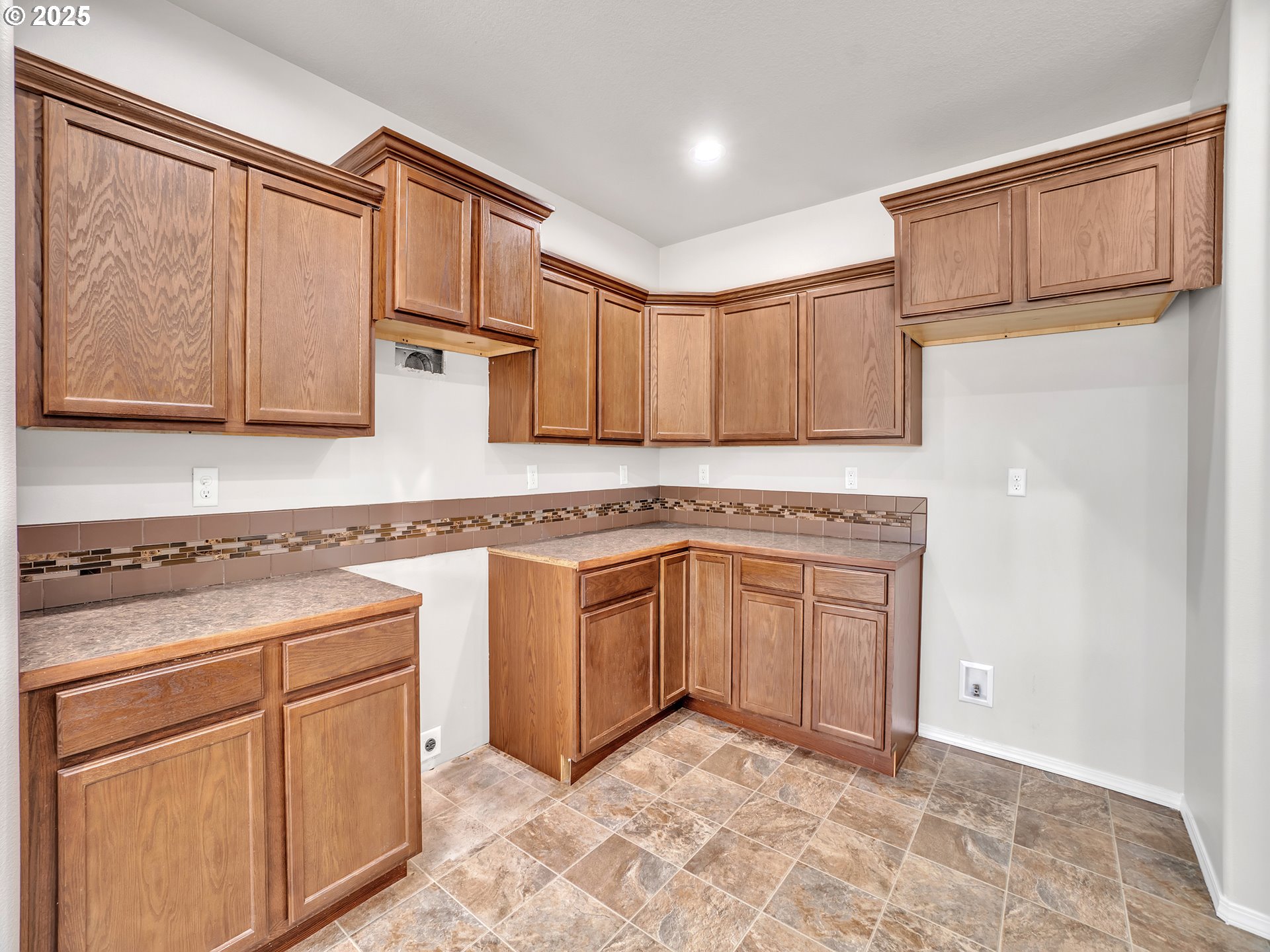 21425 Savage Rd Property Photo 21