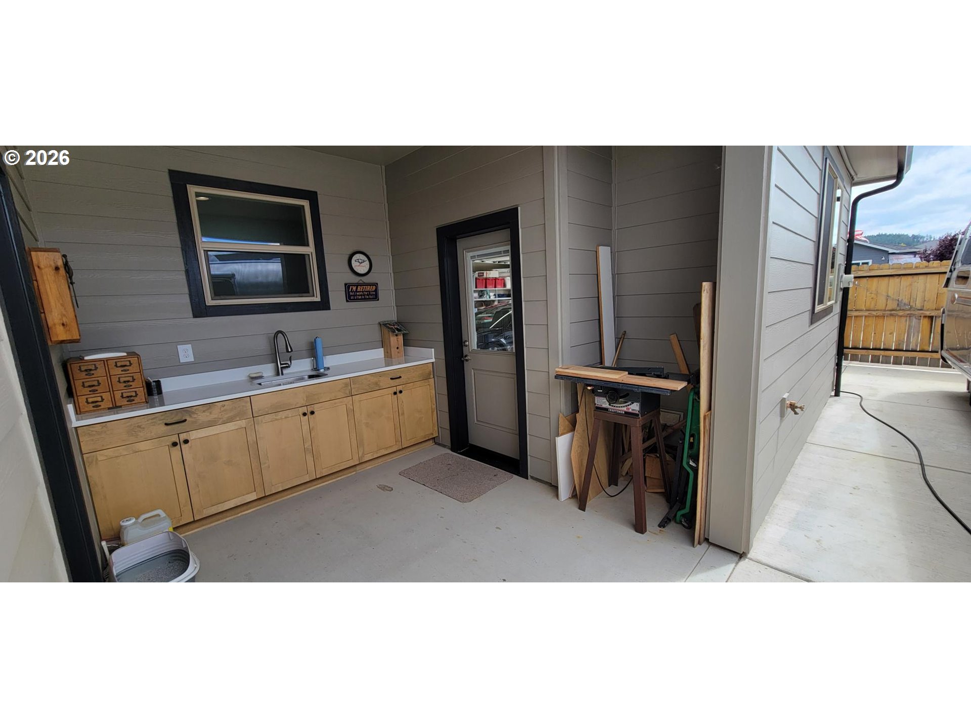 879 Pebble Crk St Property Photo 28