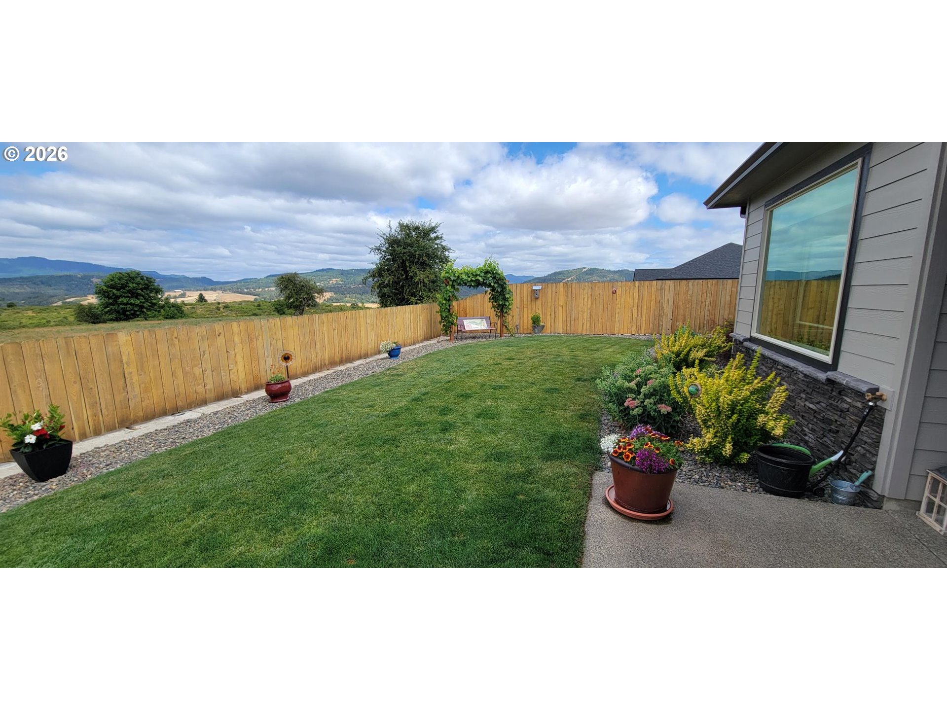 879 Pebble Crk St Property Photo 33