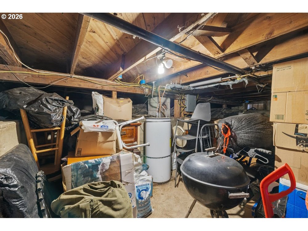 1311 W Mead Ave Property Photo 9