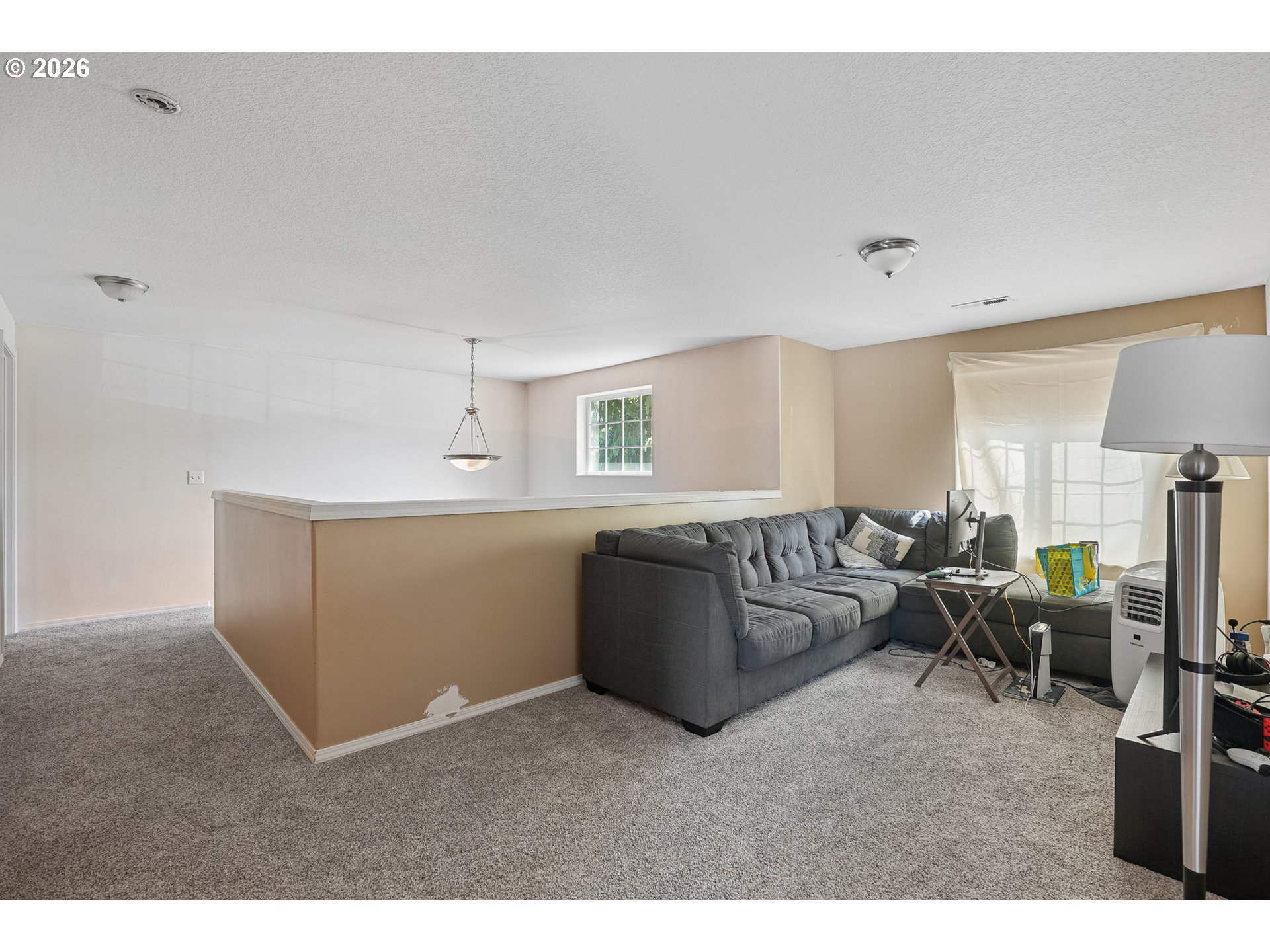228 E 17th Pl Property Photo 19