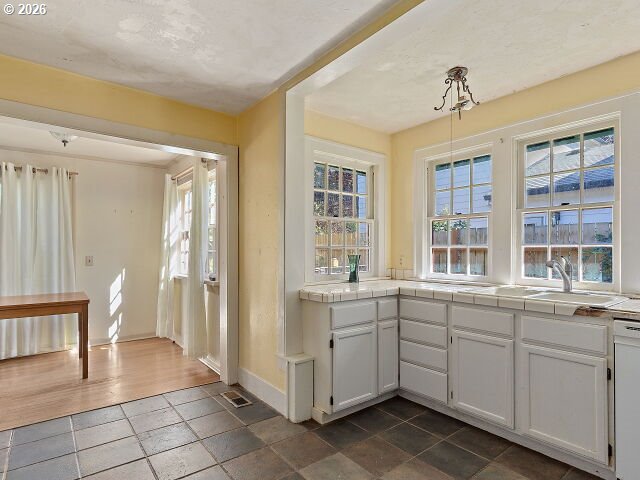 817 Nw Earl Ave Property Photo 6