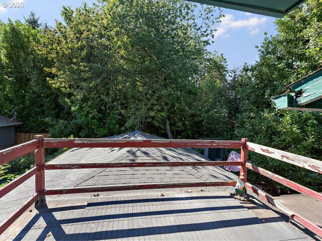 817 Nw Earl Ave Property Photo 16