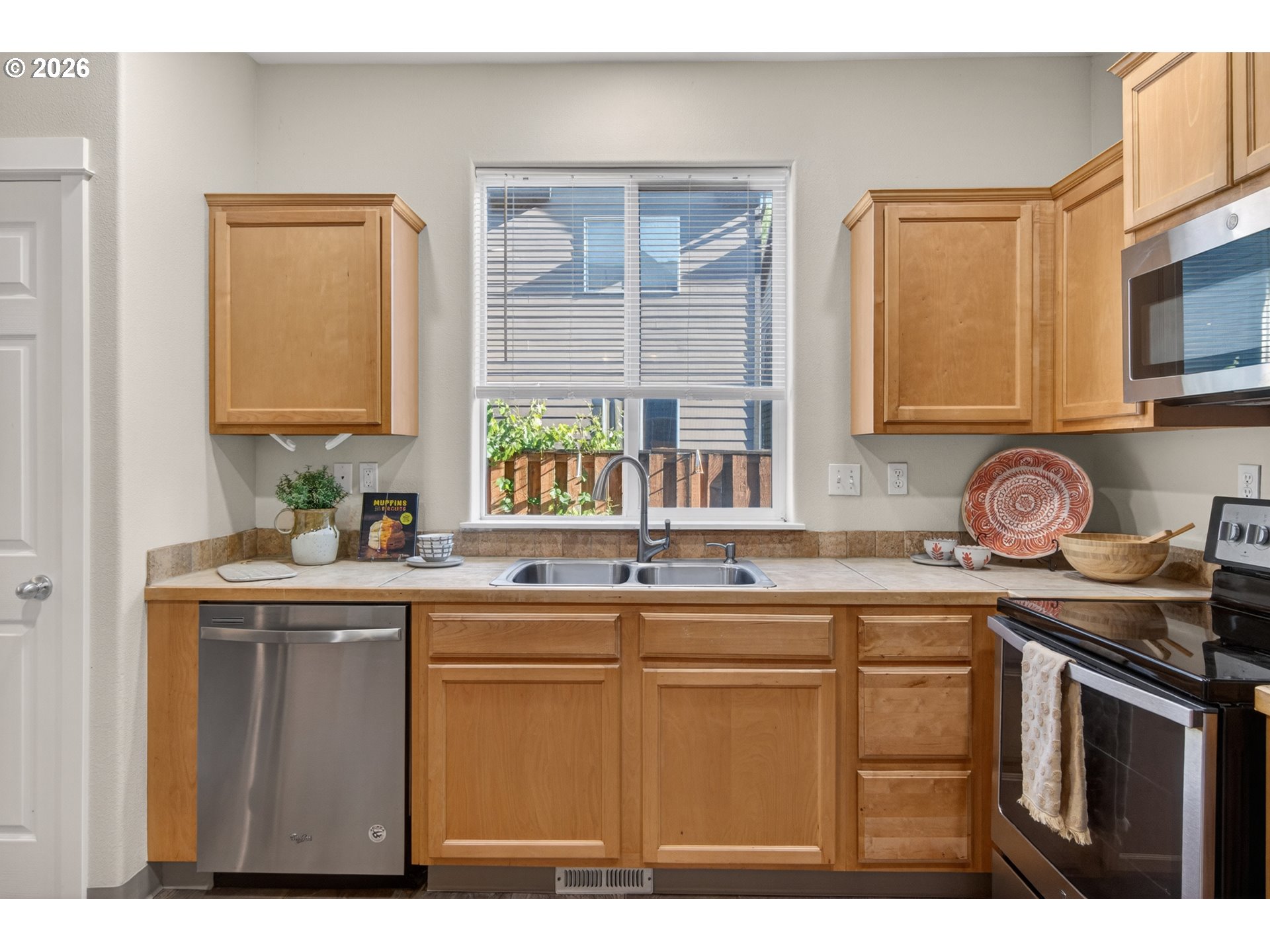 212 Nw Glencory St Property Photo 11