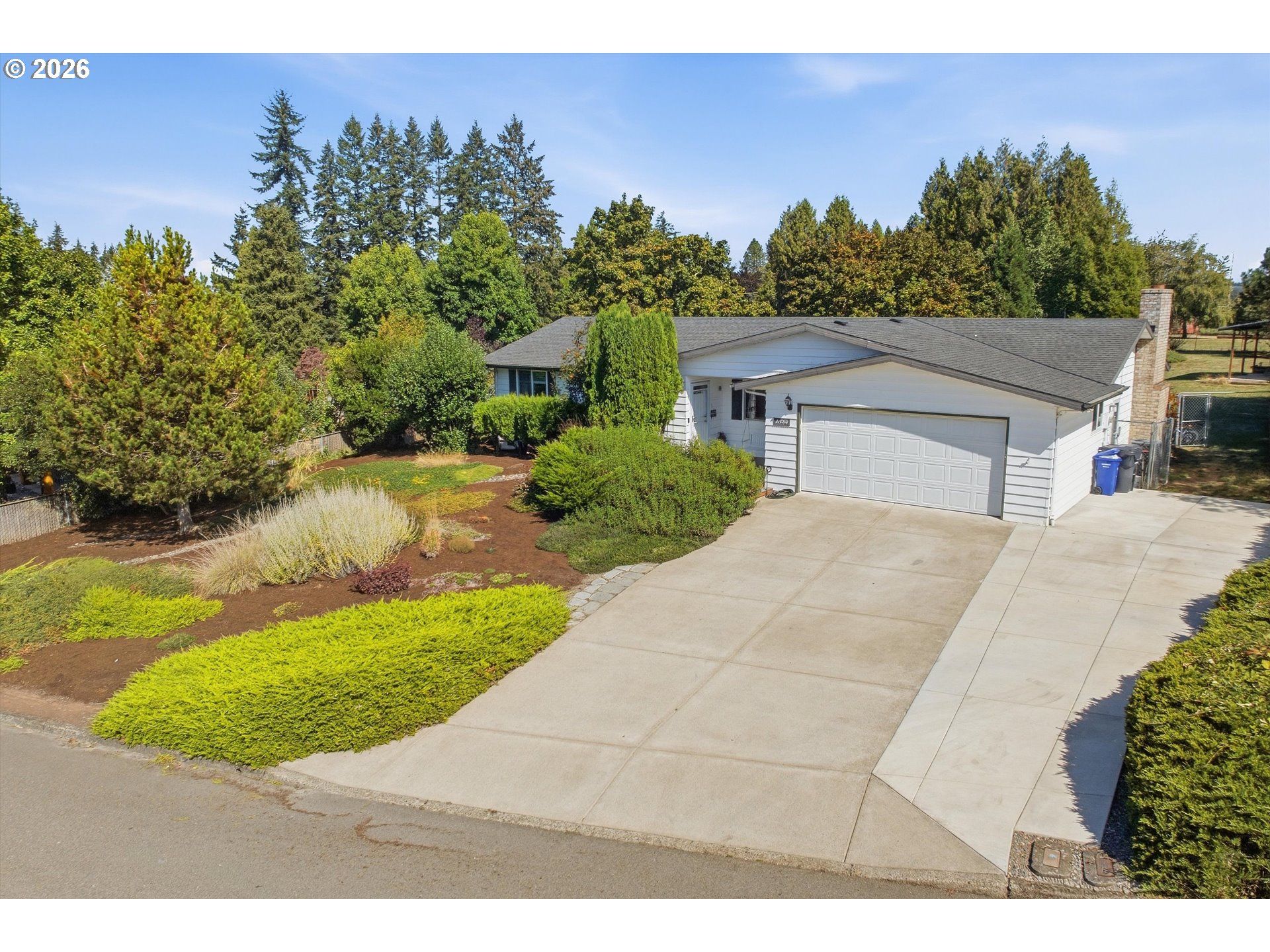 21880 S Somerset Dr Property Photo 1