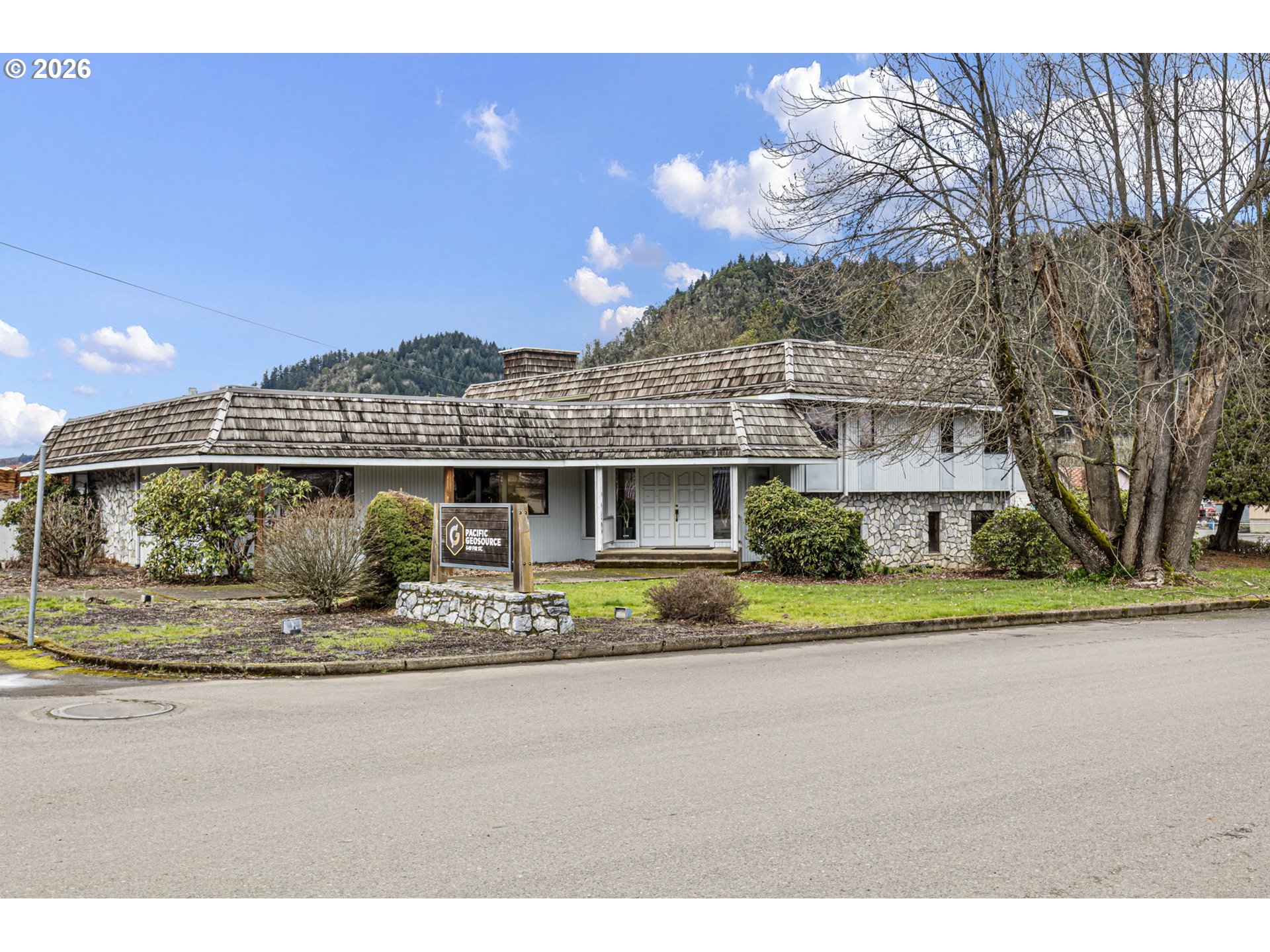 649 Fir St Property Photo 1