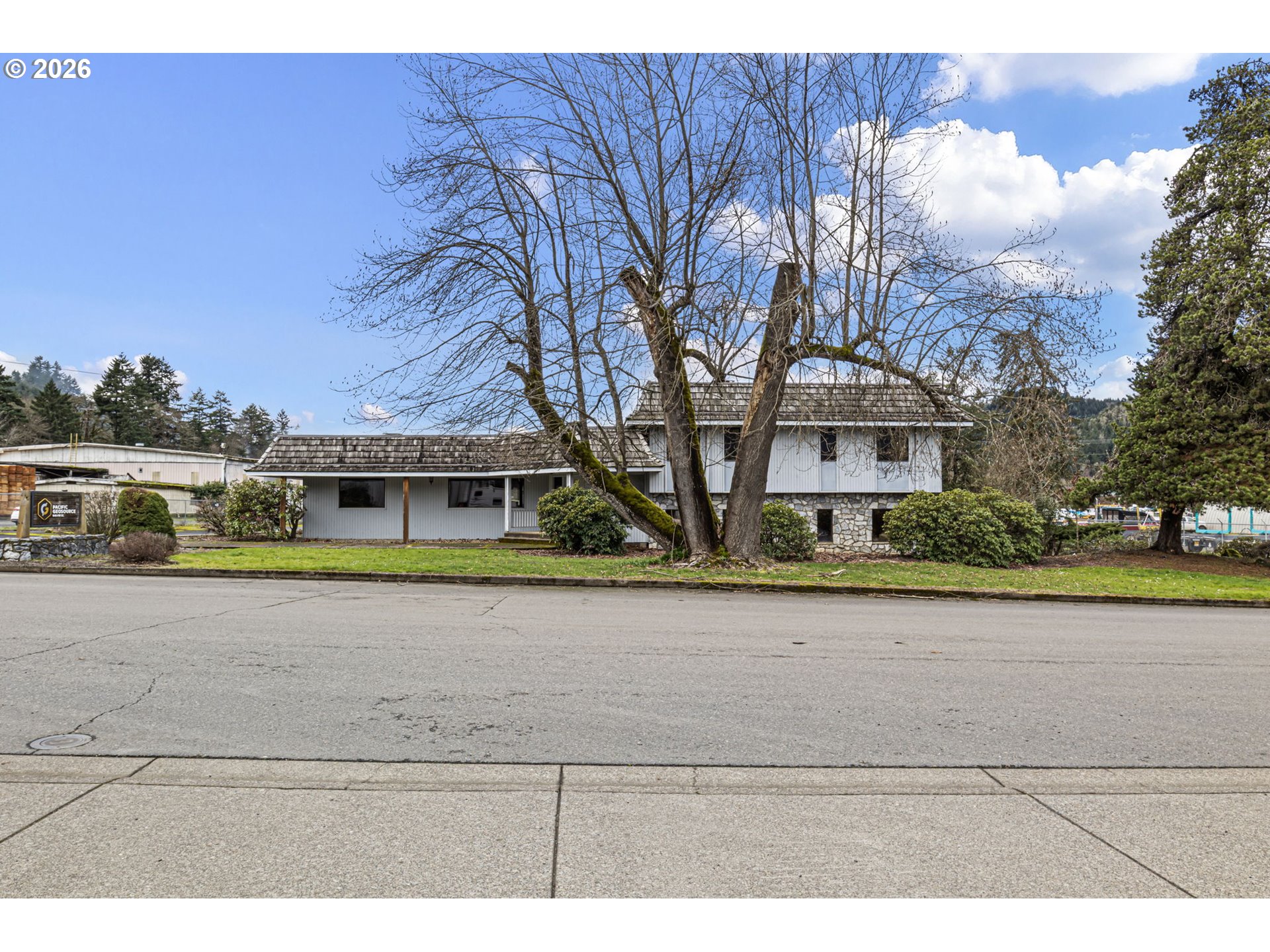 649 Fir St Property Photo 10
