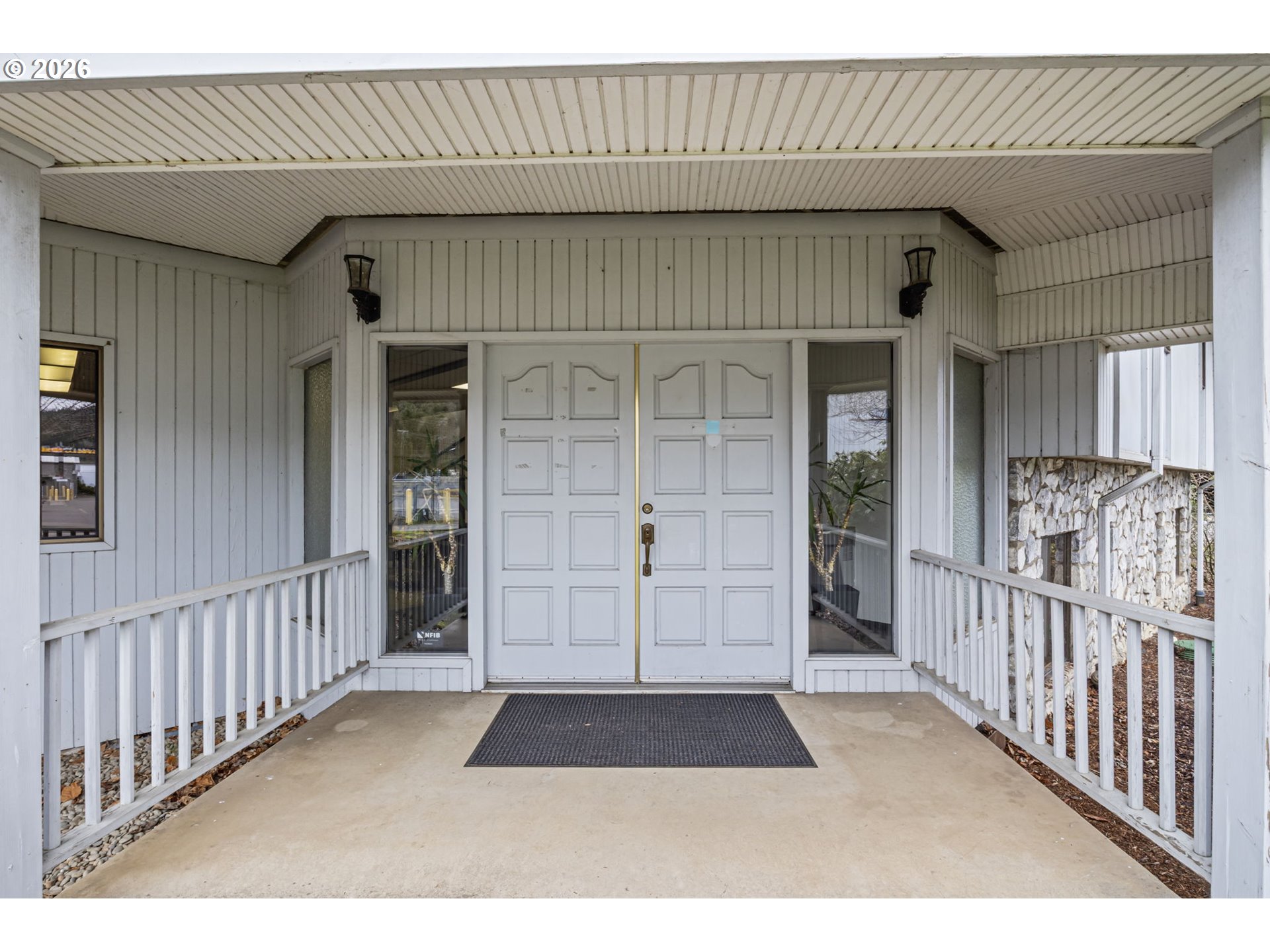 649 Fir St Property Photo 16