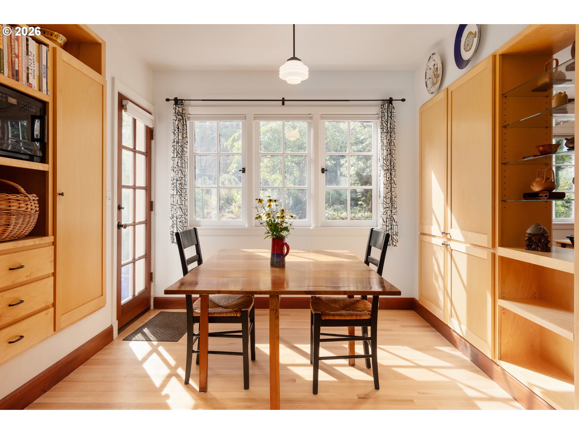 1669 Fairmount Blvd Property Photo 12