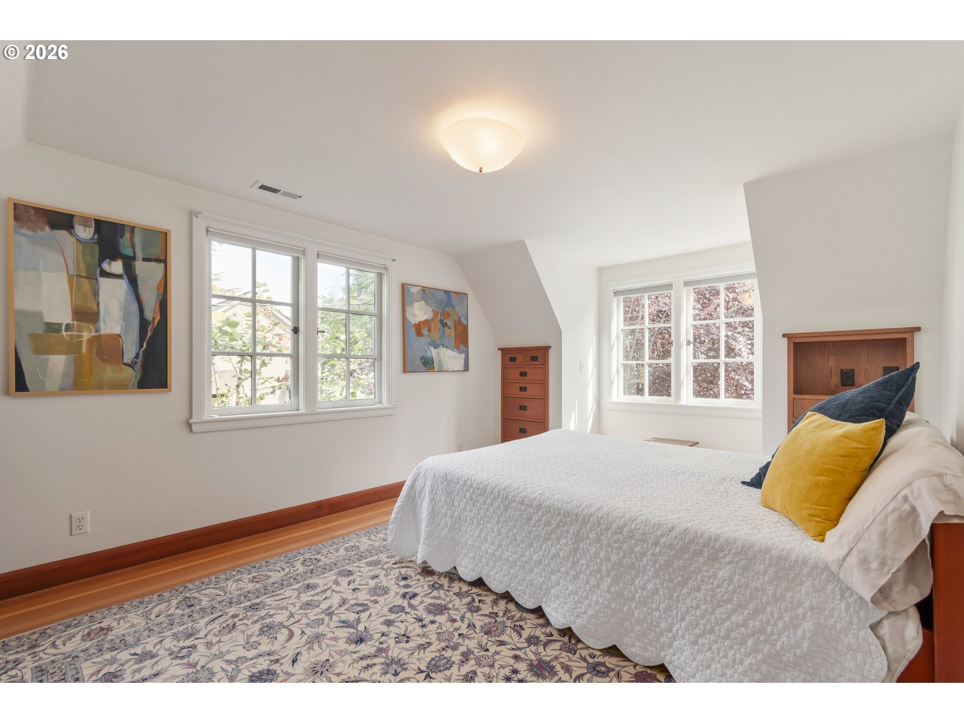 1669 Fairmount Blvd Property Photo 25