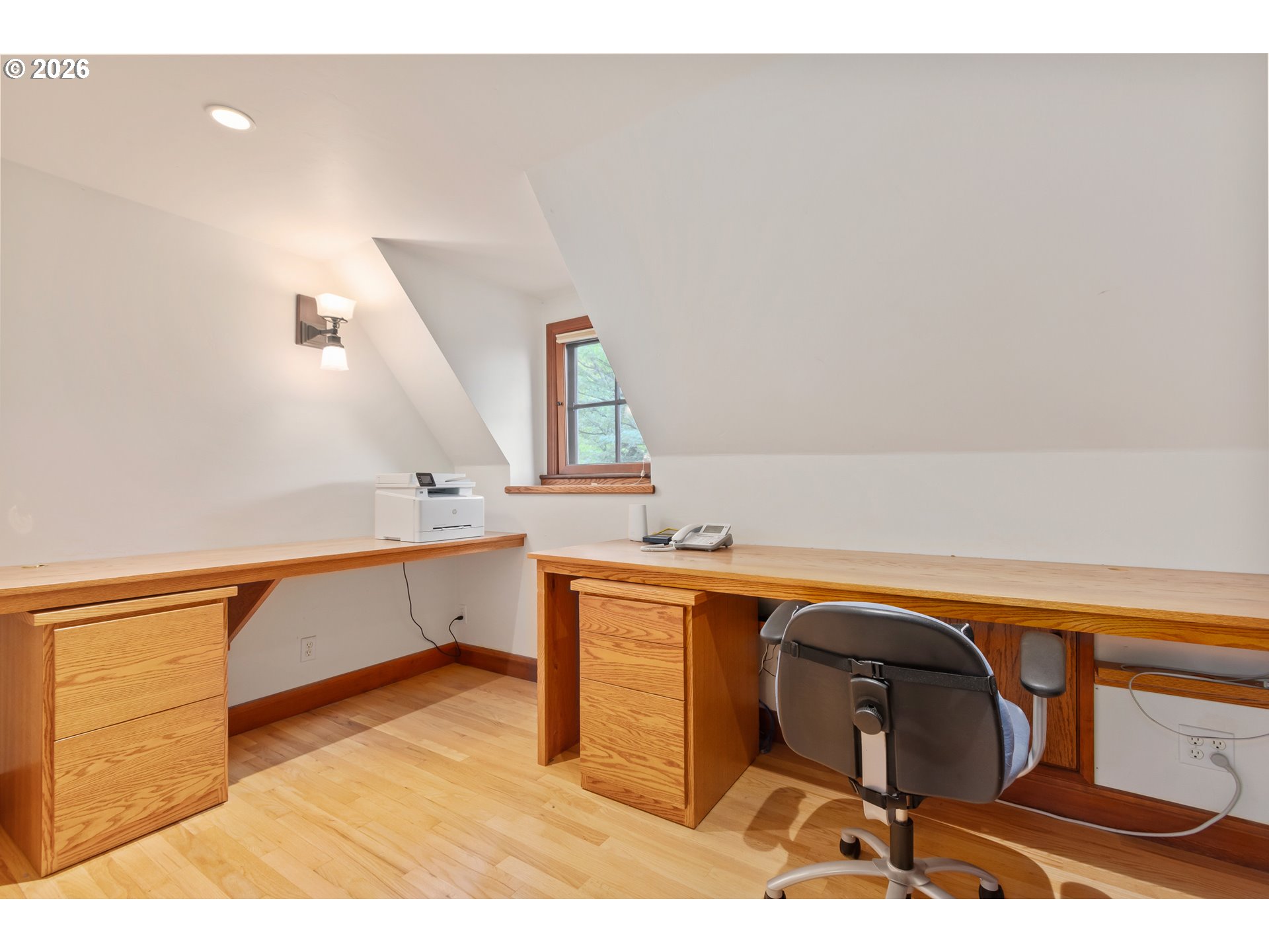 1669 Fairmount Blvd Property Photo 30