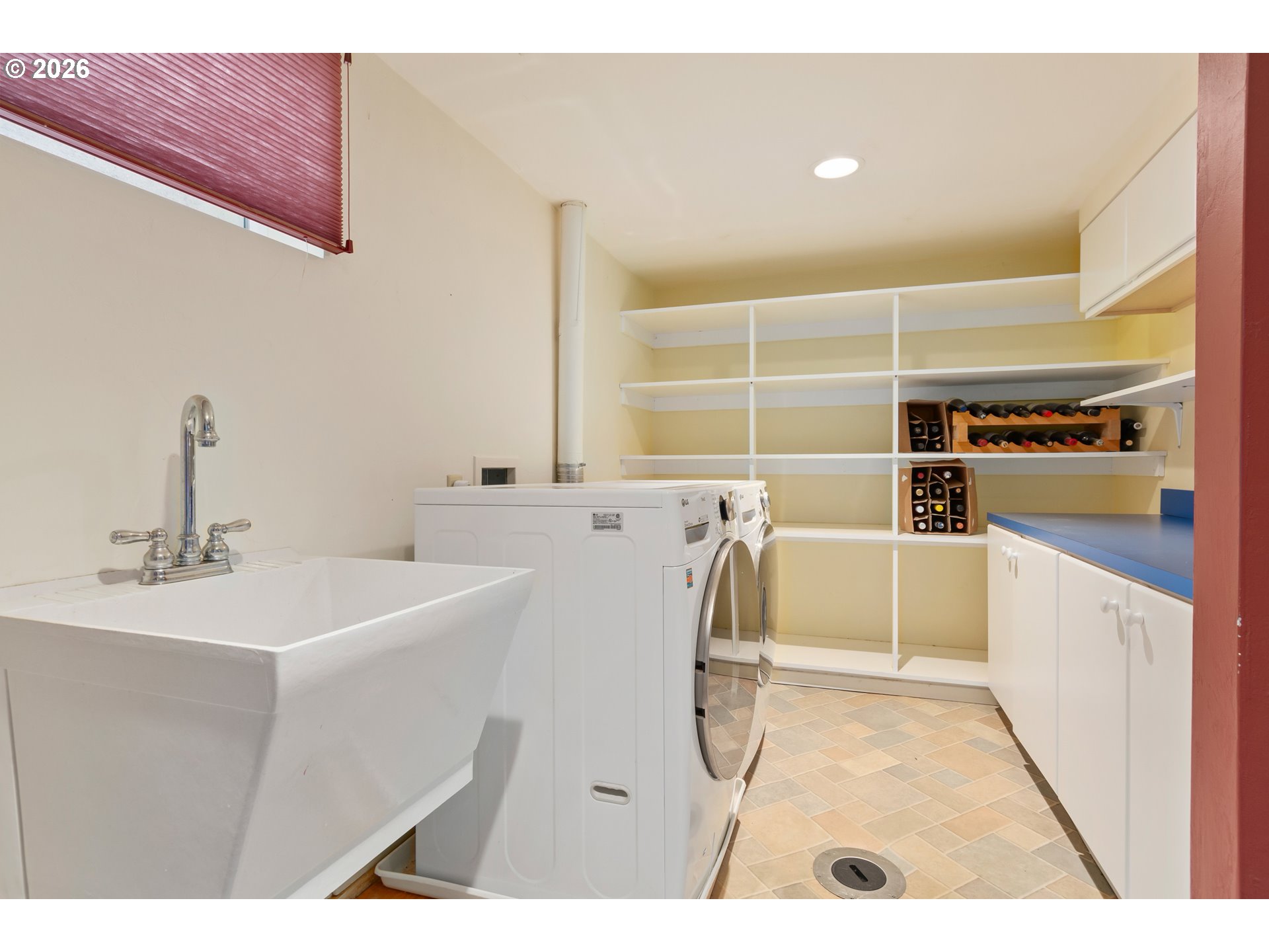 1669 Fairmount Blvd Property Photo 39