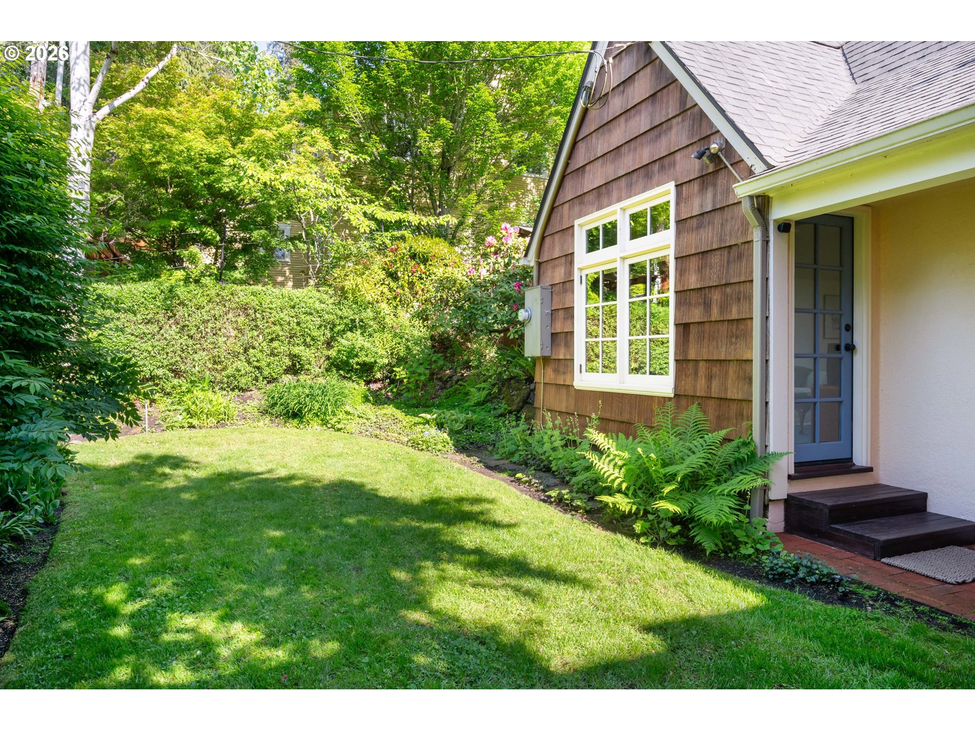 1669 Fairmount Blvd Property Photo 42