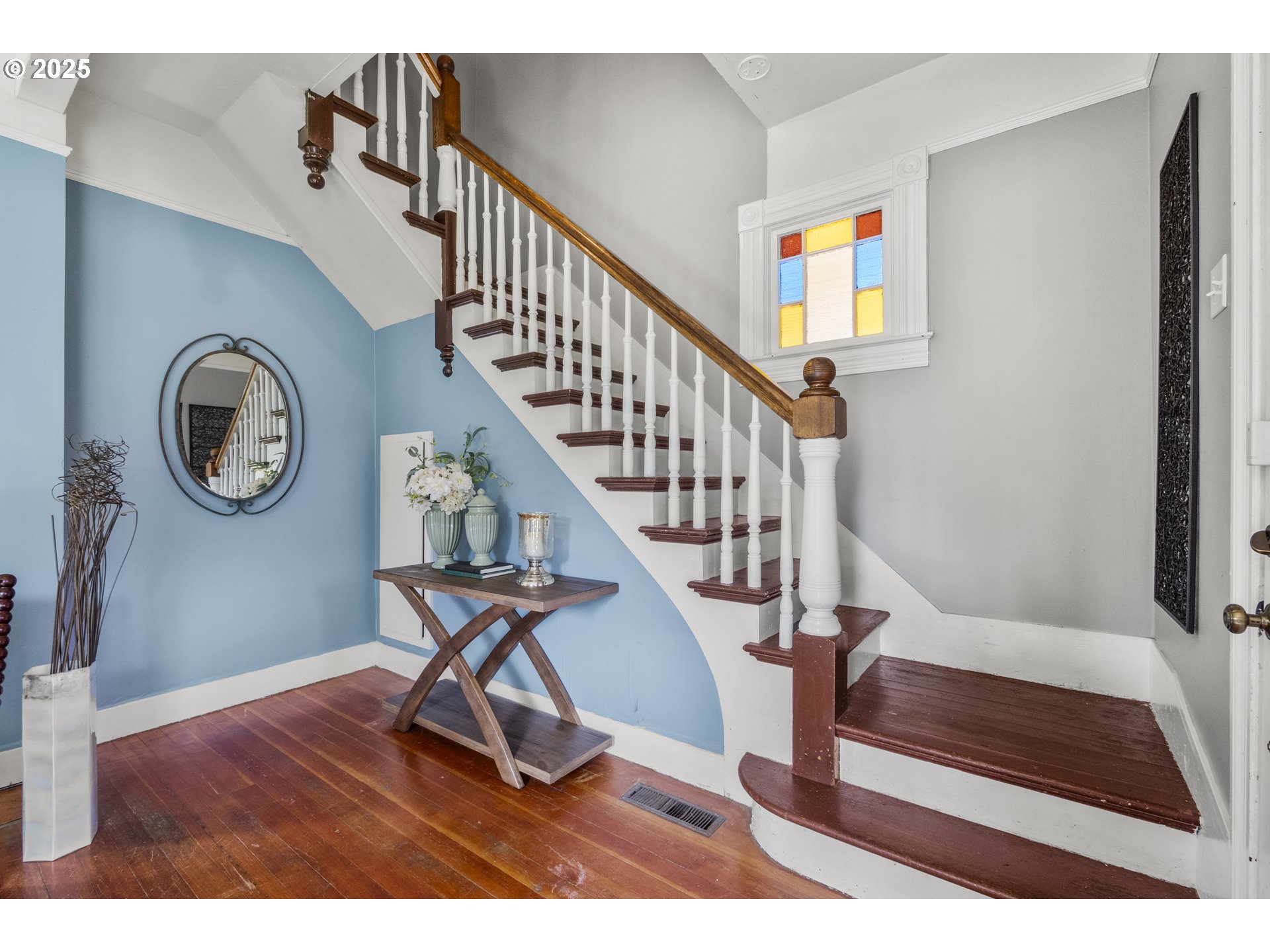 1067 Oak St Property Photo 27