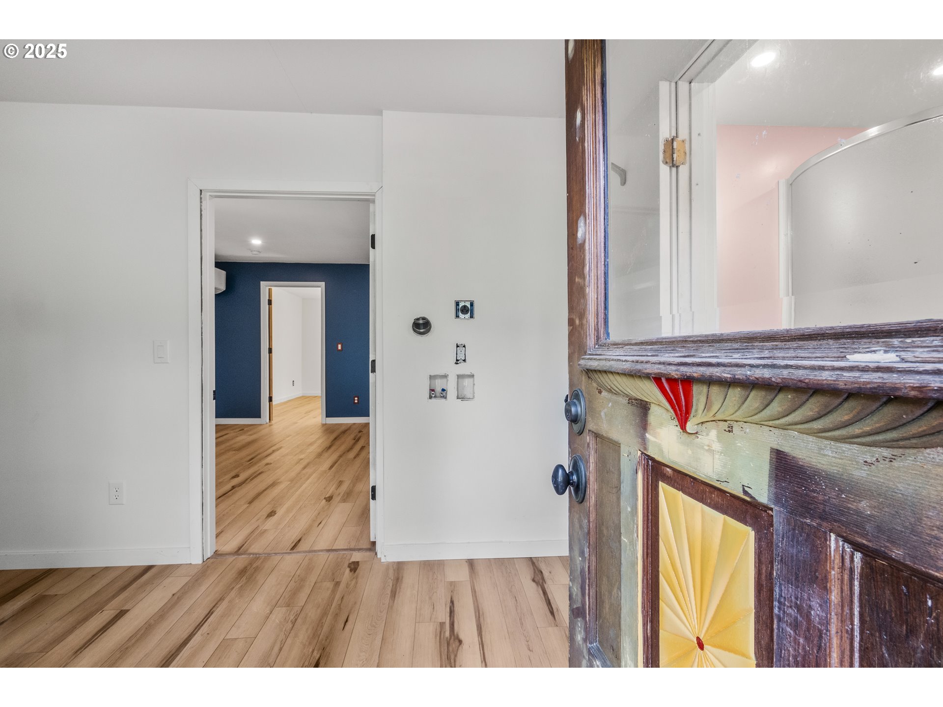 1067 Oak St Property Photo 37