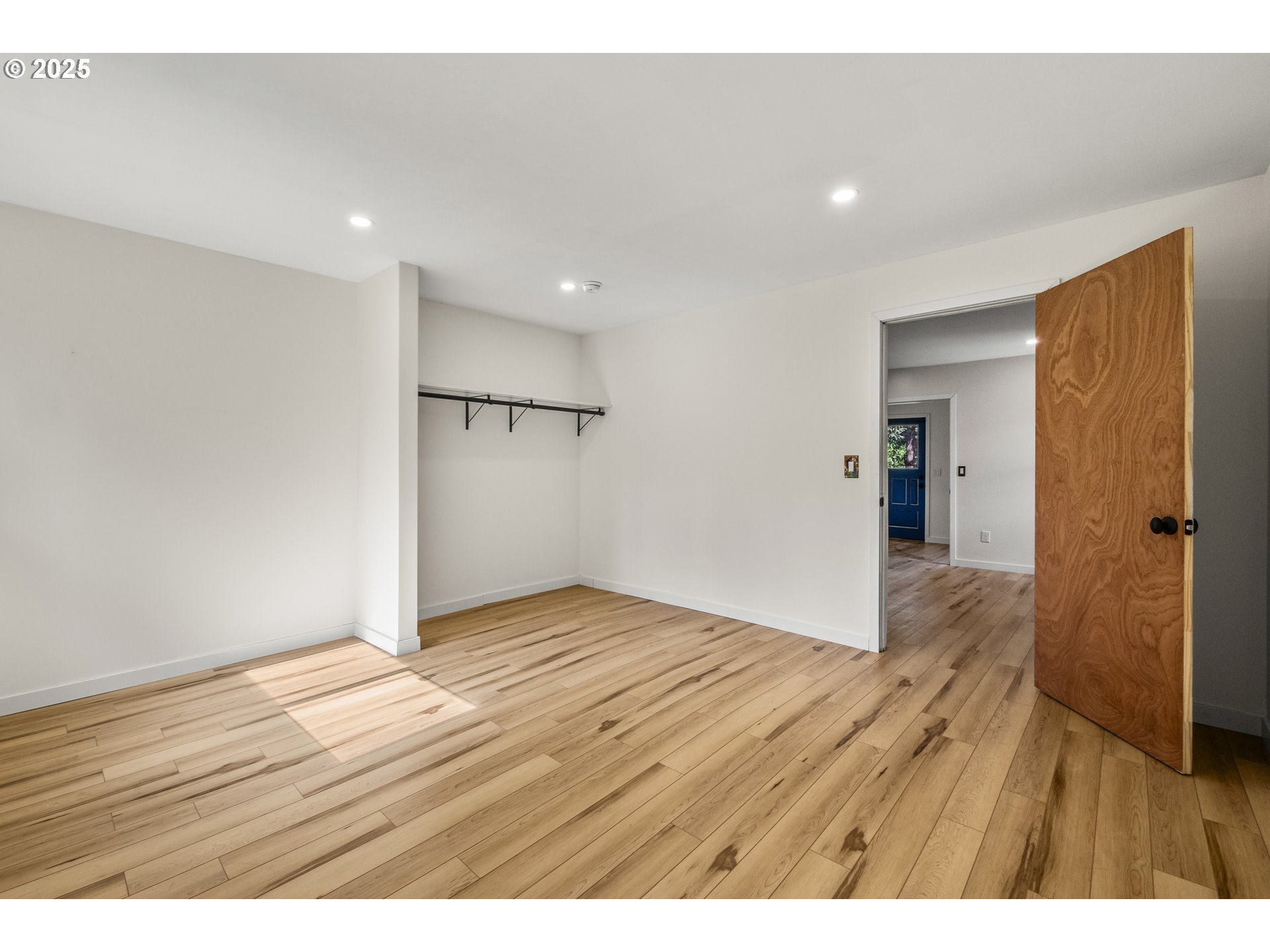 1067 Oak St Property Photo 46