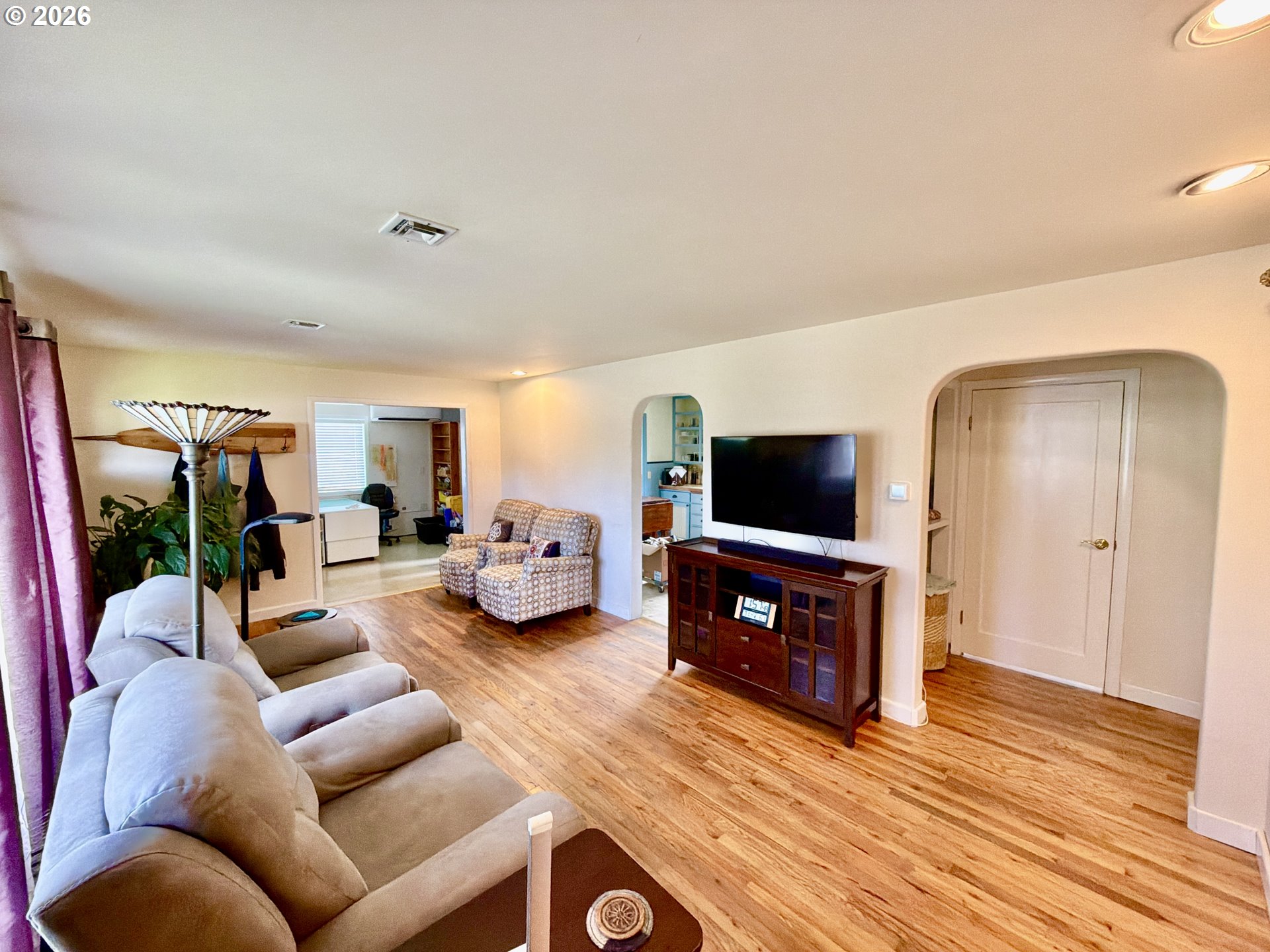 321 Maple St Property Photo 12