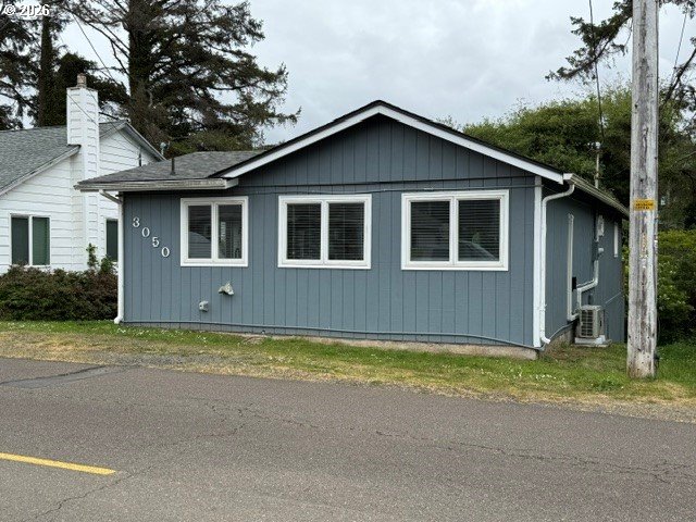 3050 SW COAST AVE Property Photo 1