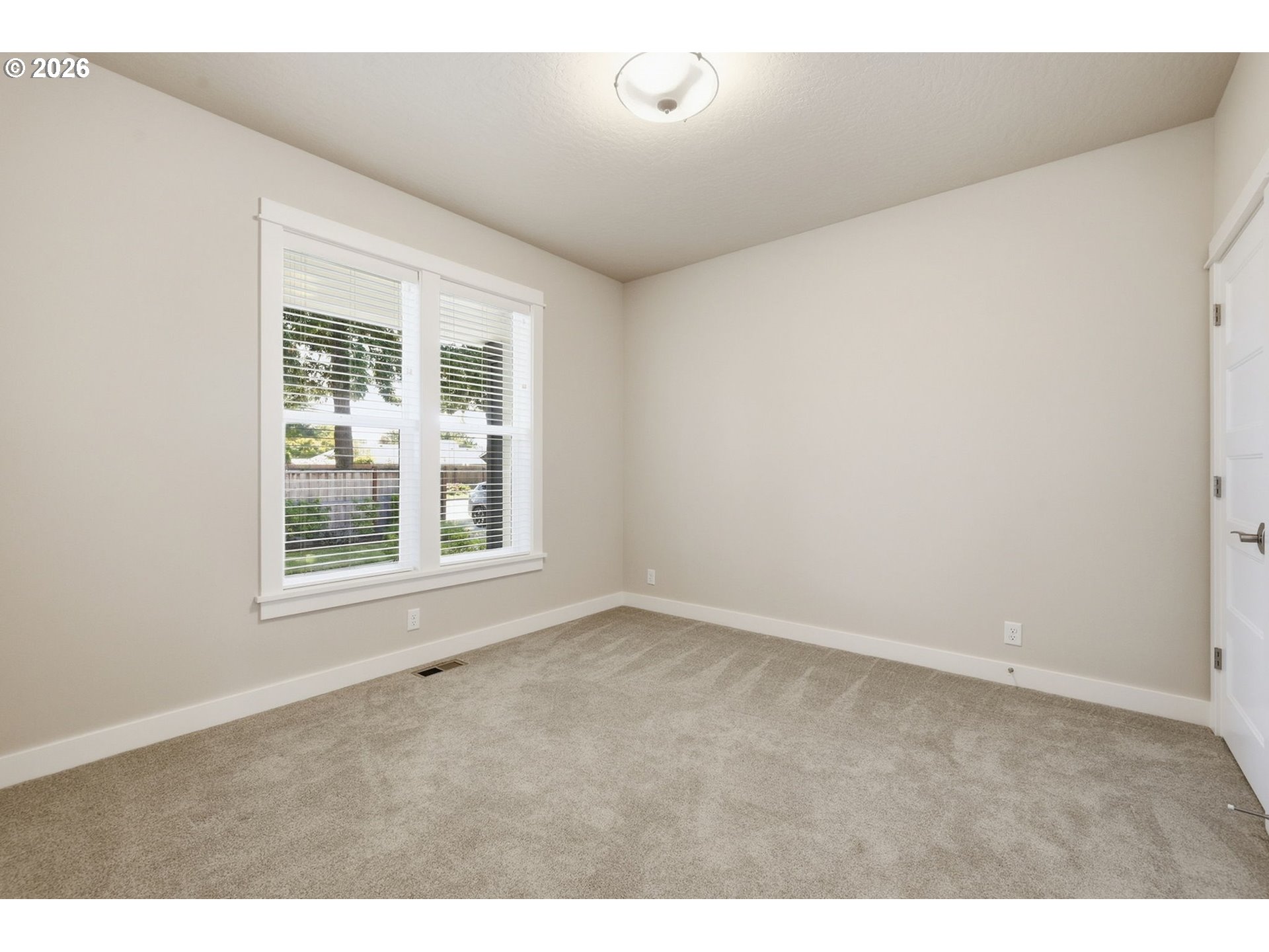 2595 Crescent Ave Property Photo 29