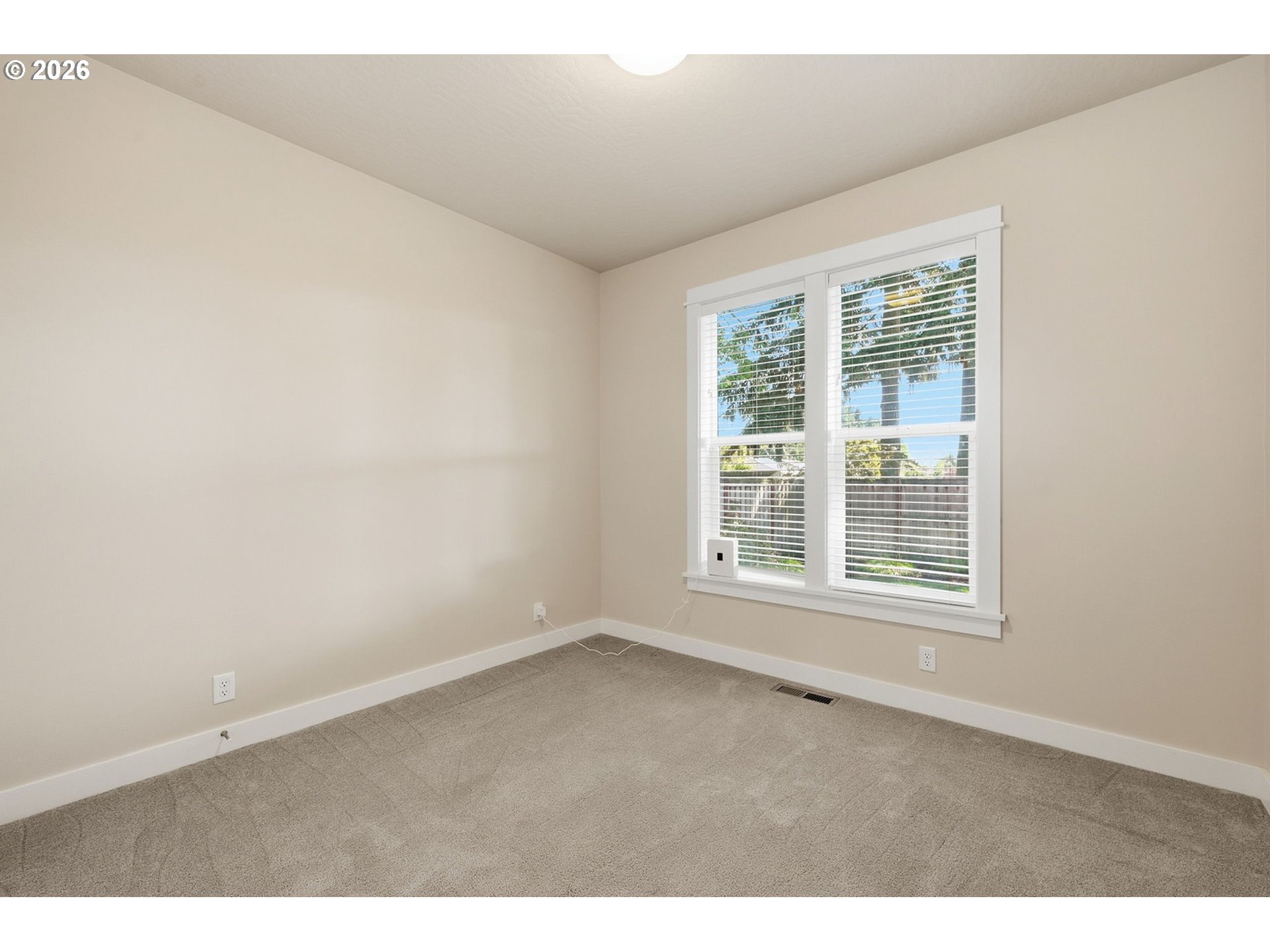 2595 Crescent Ave Property Photo 33
