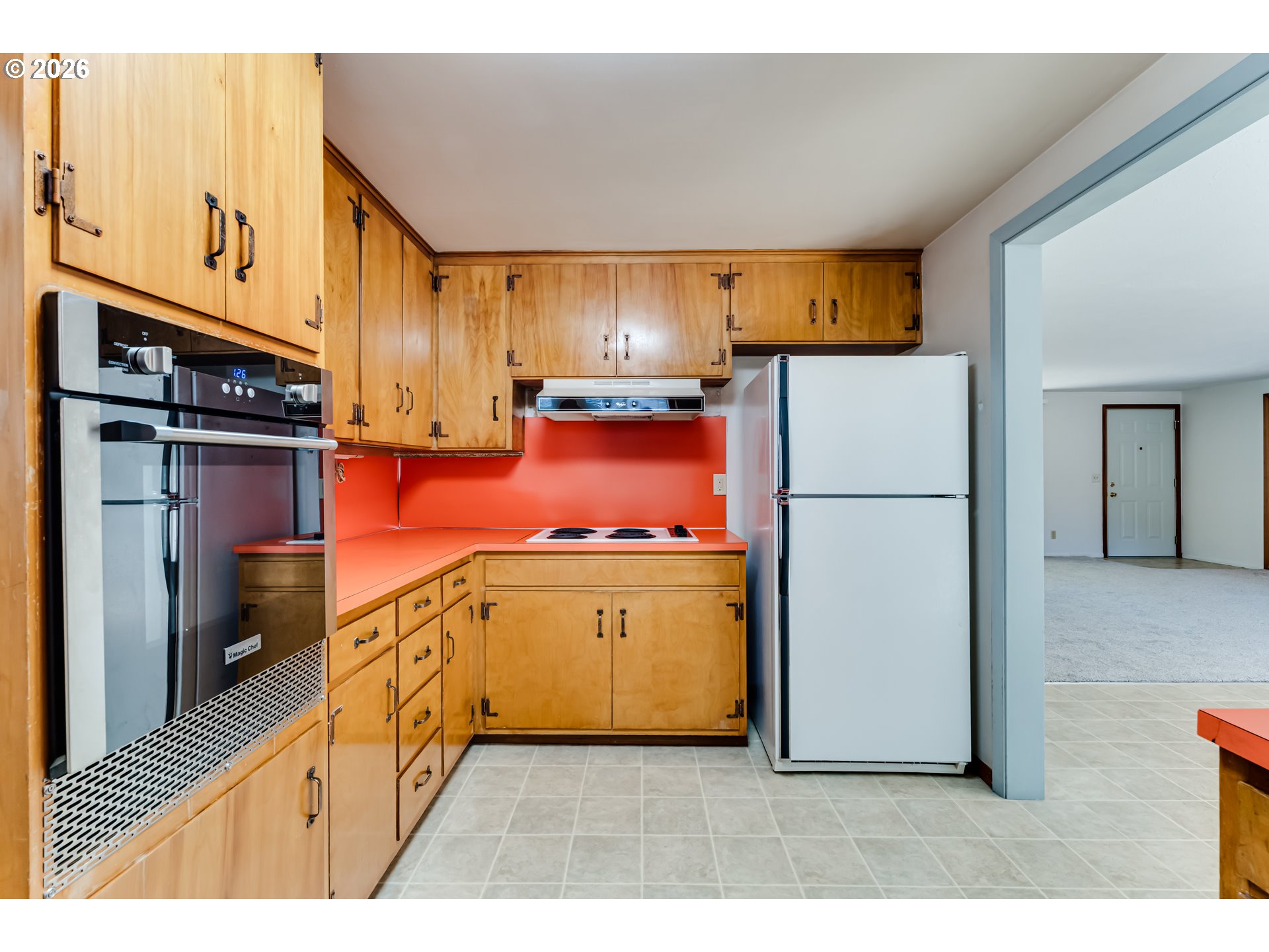 2093 Grove St Property Photo 13