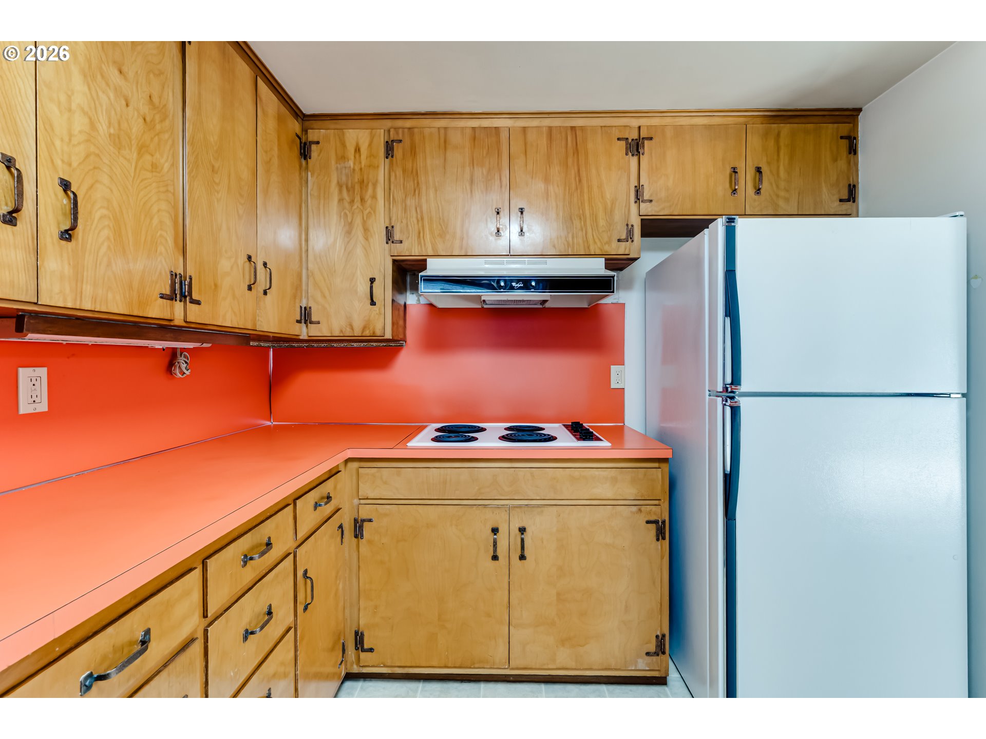 2093 Grove St Property Photo 14