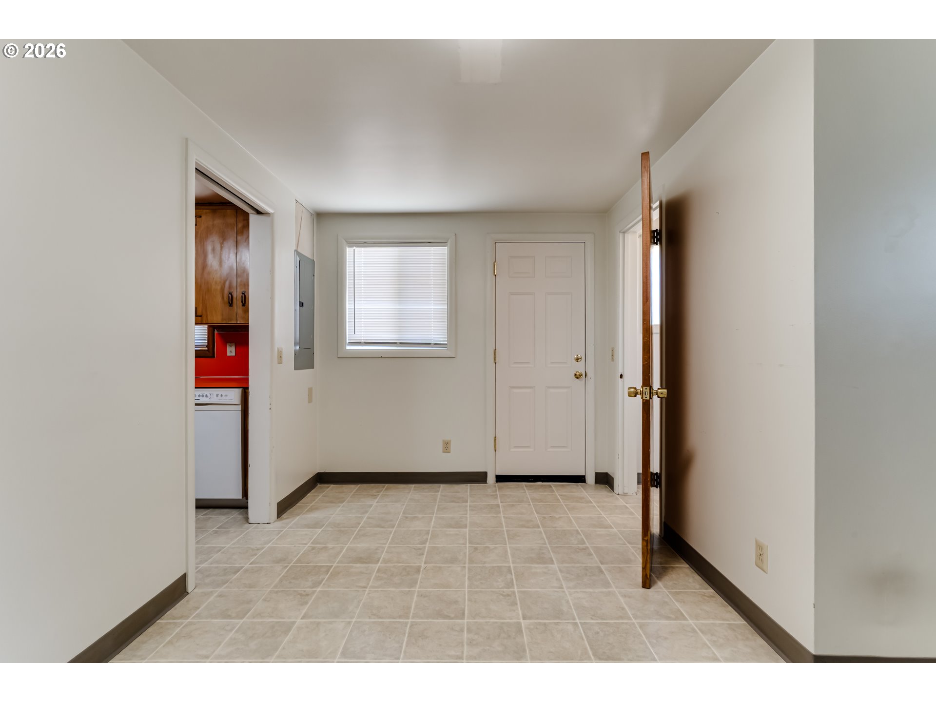 2093 Grove St Property Photo 17