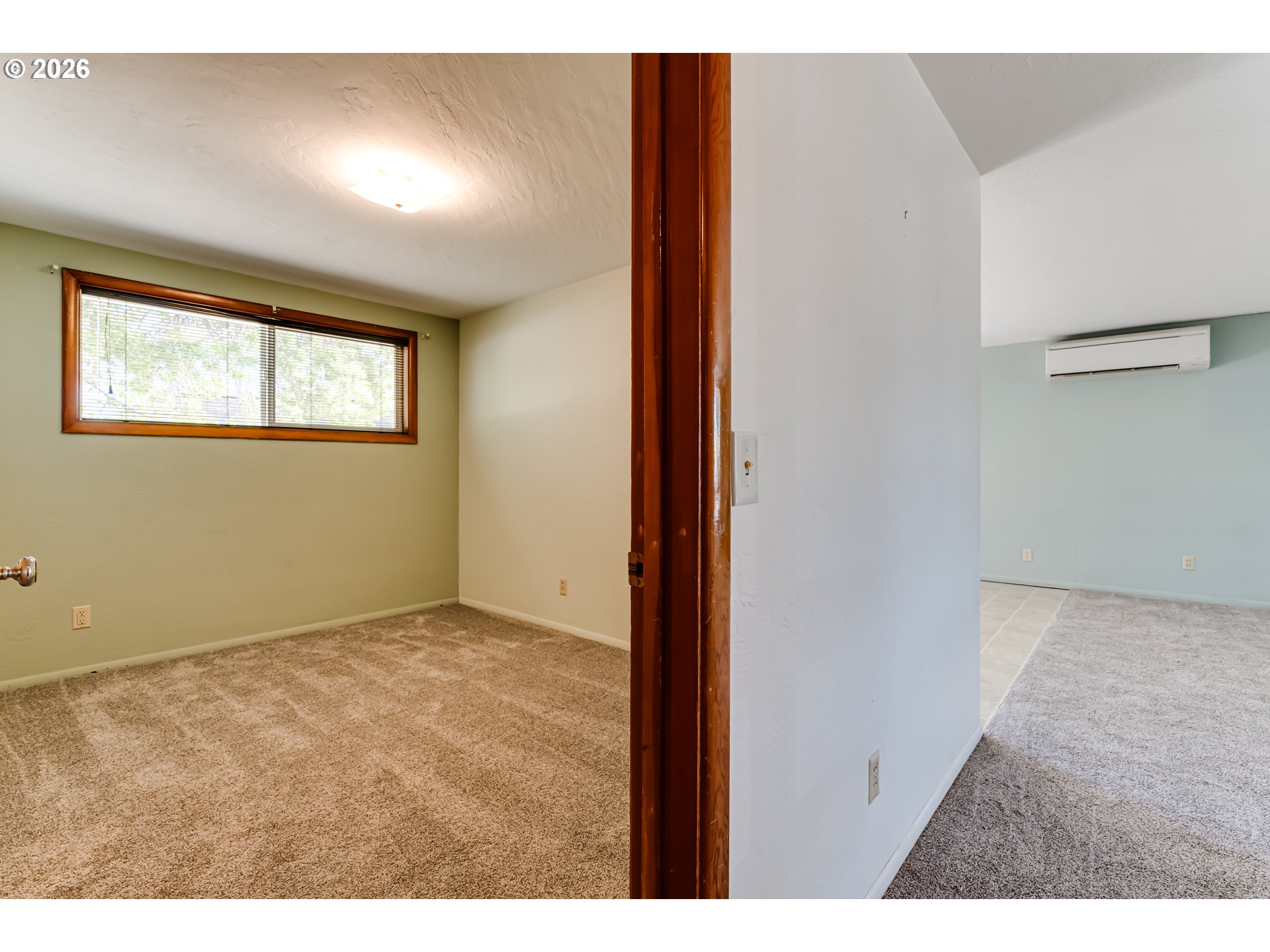 2093 Grove St Property Photo 23
