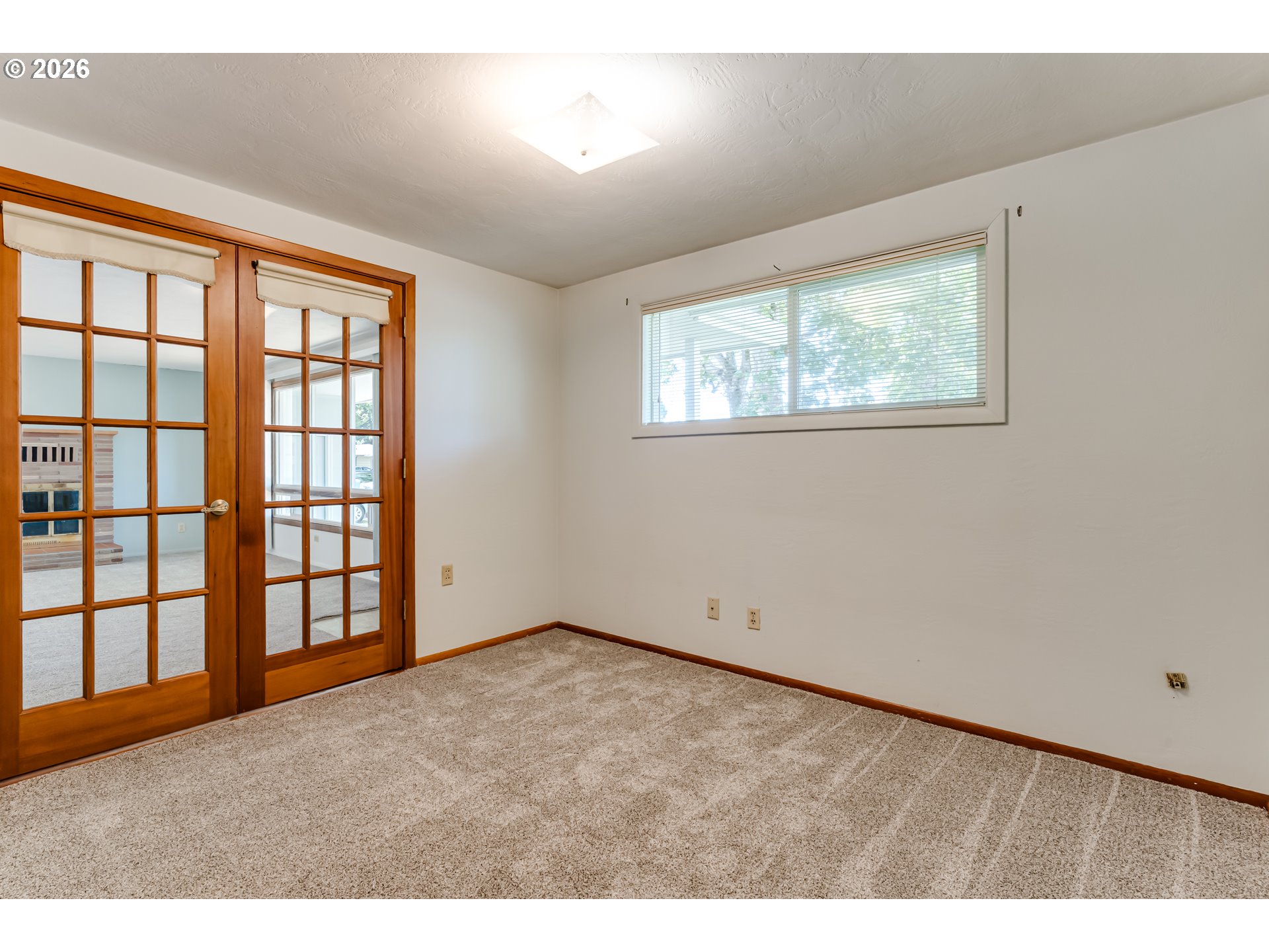 2093 Grove St Property Photo 24